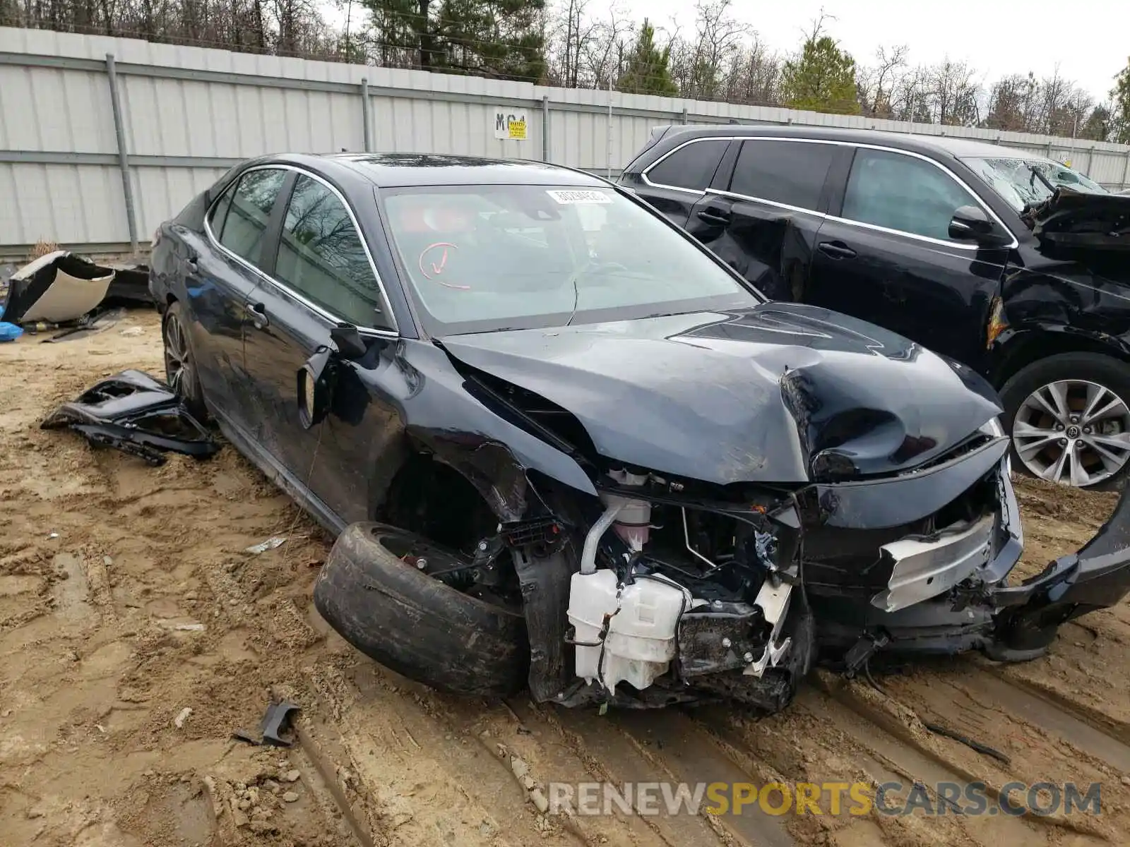 1 Photograph of a damaged car 4T1B11HK2KU264572 TOYOTA CAMRY 2019