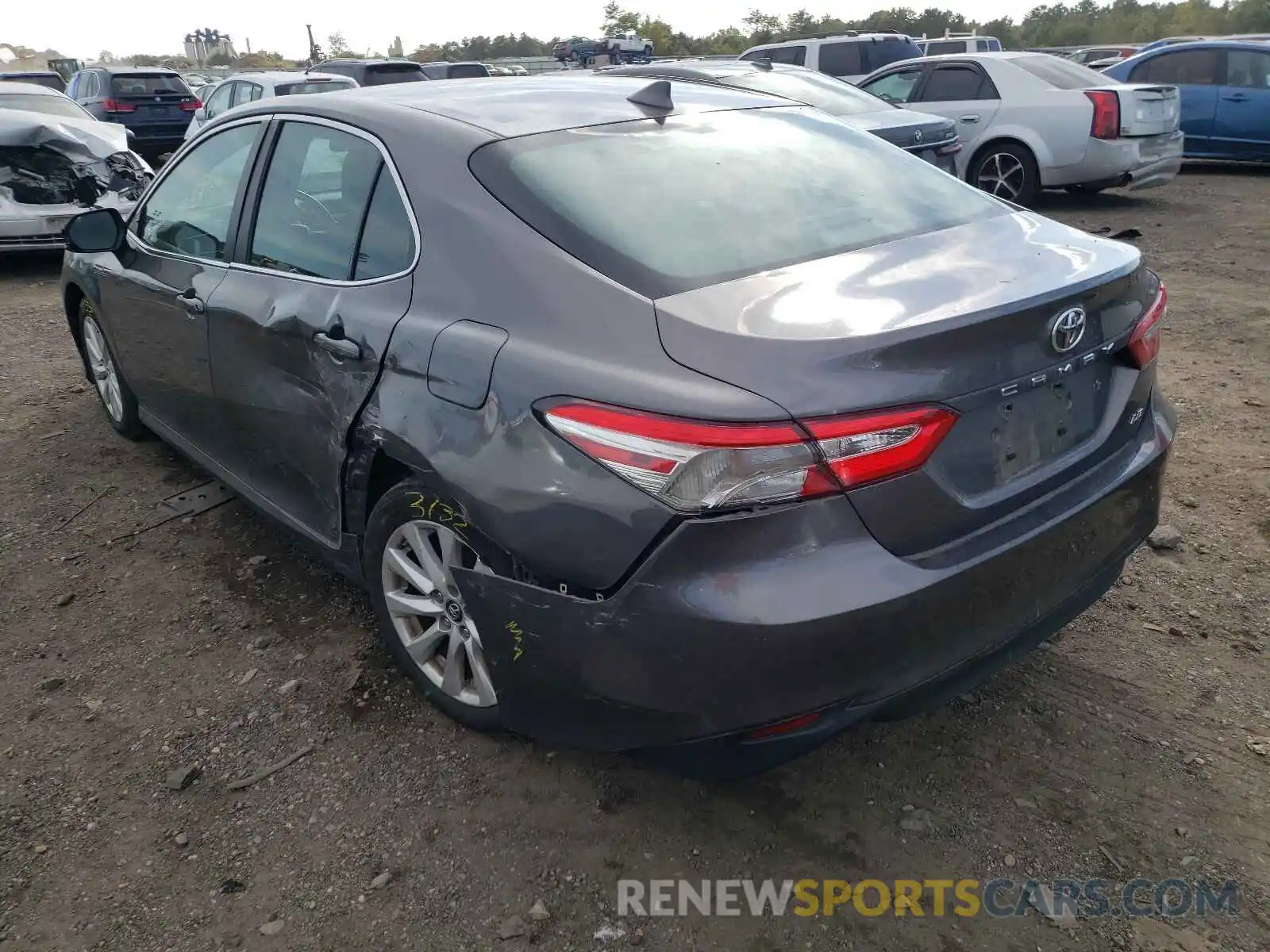 3 Photograph of a damaged car 4T1B11HK2KU264586 TOYOTA CAMRY 2019