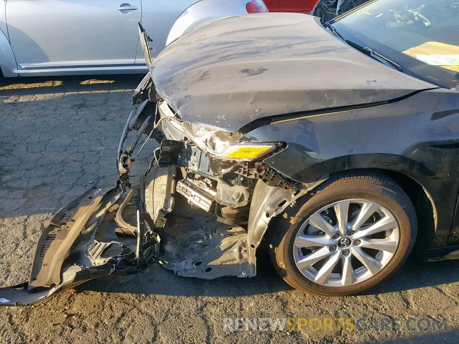 9 Photograph of a damaged car 4T1B11HK2KU264801 TOYOTA CAMRY 2019