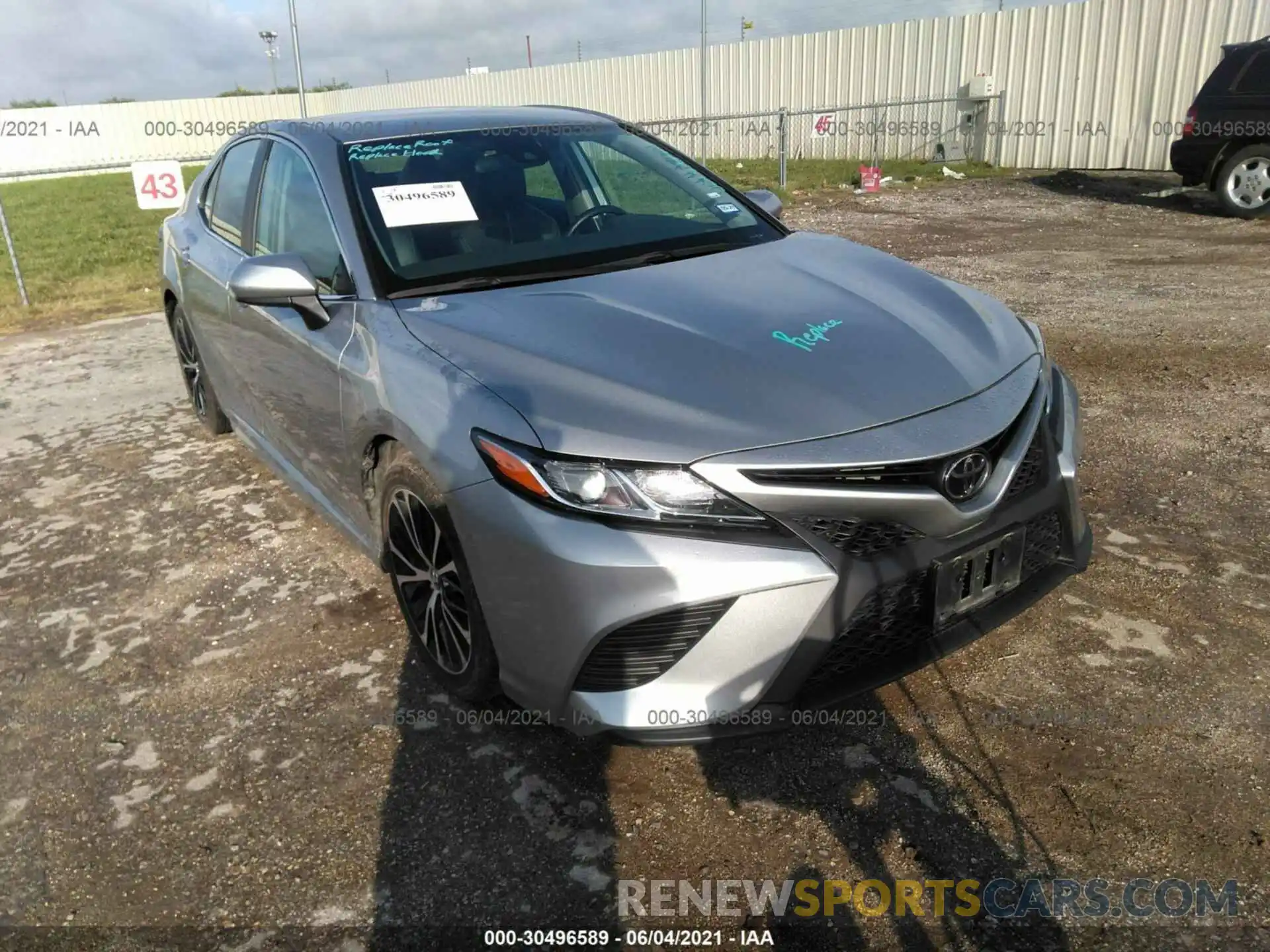 1 Photograph of a damaged car 4T1B11HK2KU266032 TOYOTA CAMRY 2019