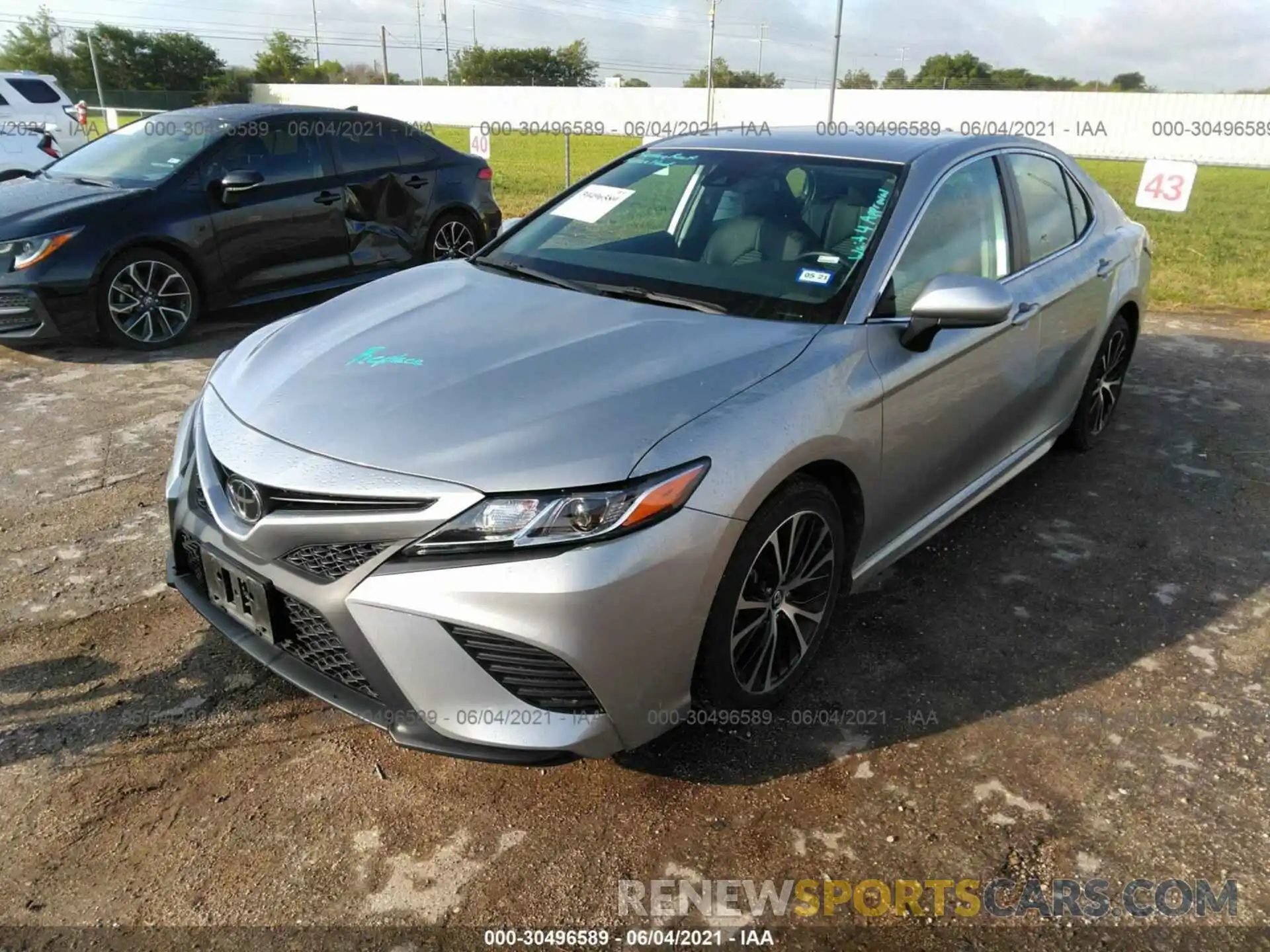 2 Photograph of a damaged car 4T1B11HK2KU266032 TOYOTA CAMRY 2019