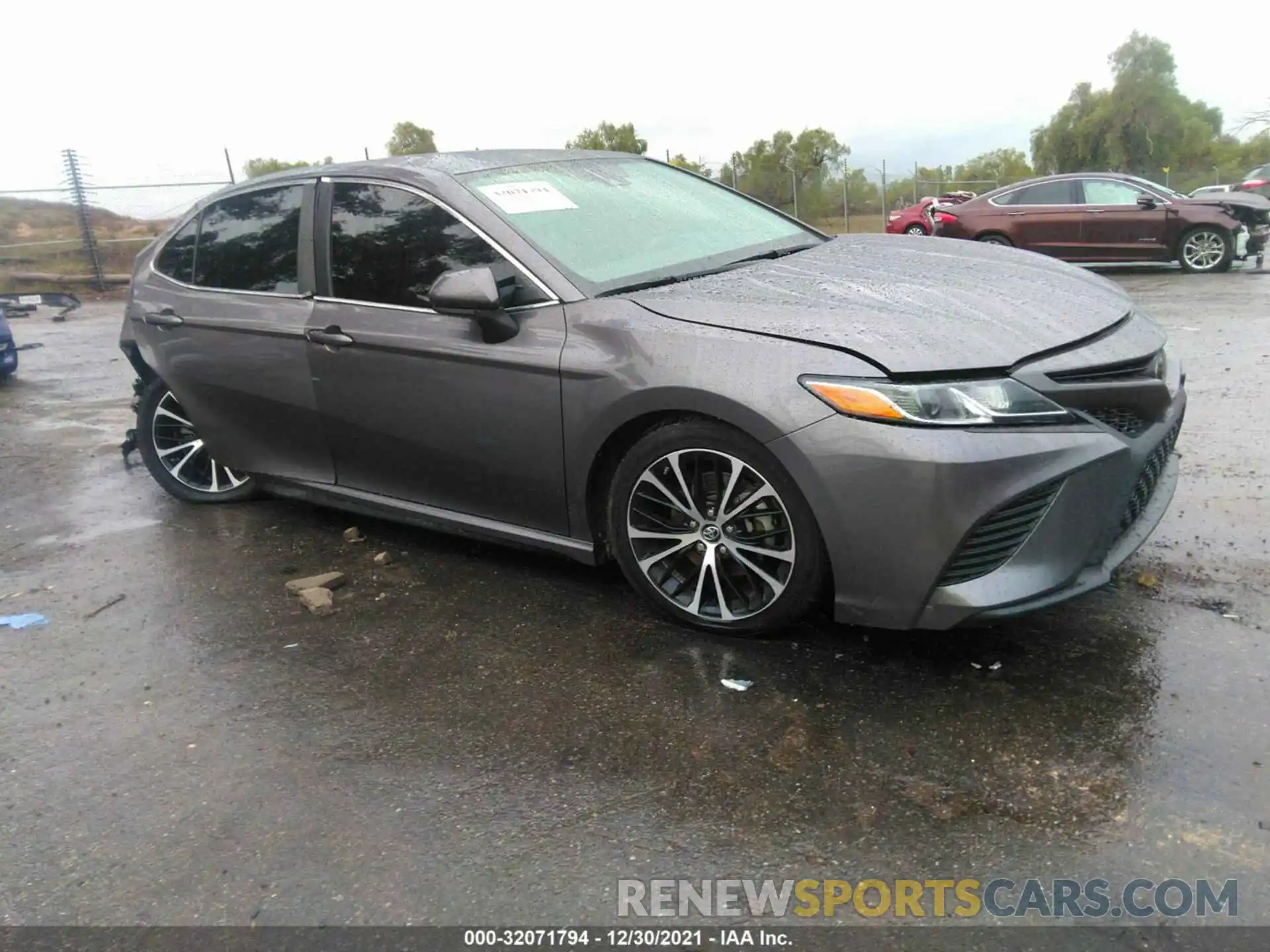 1 Photograph of a damaged car 4T1B11HK2KU266533 TOYOTA CAMRY 2019