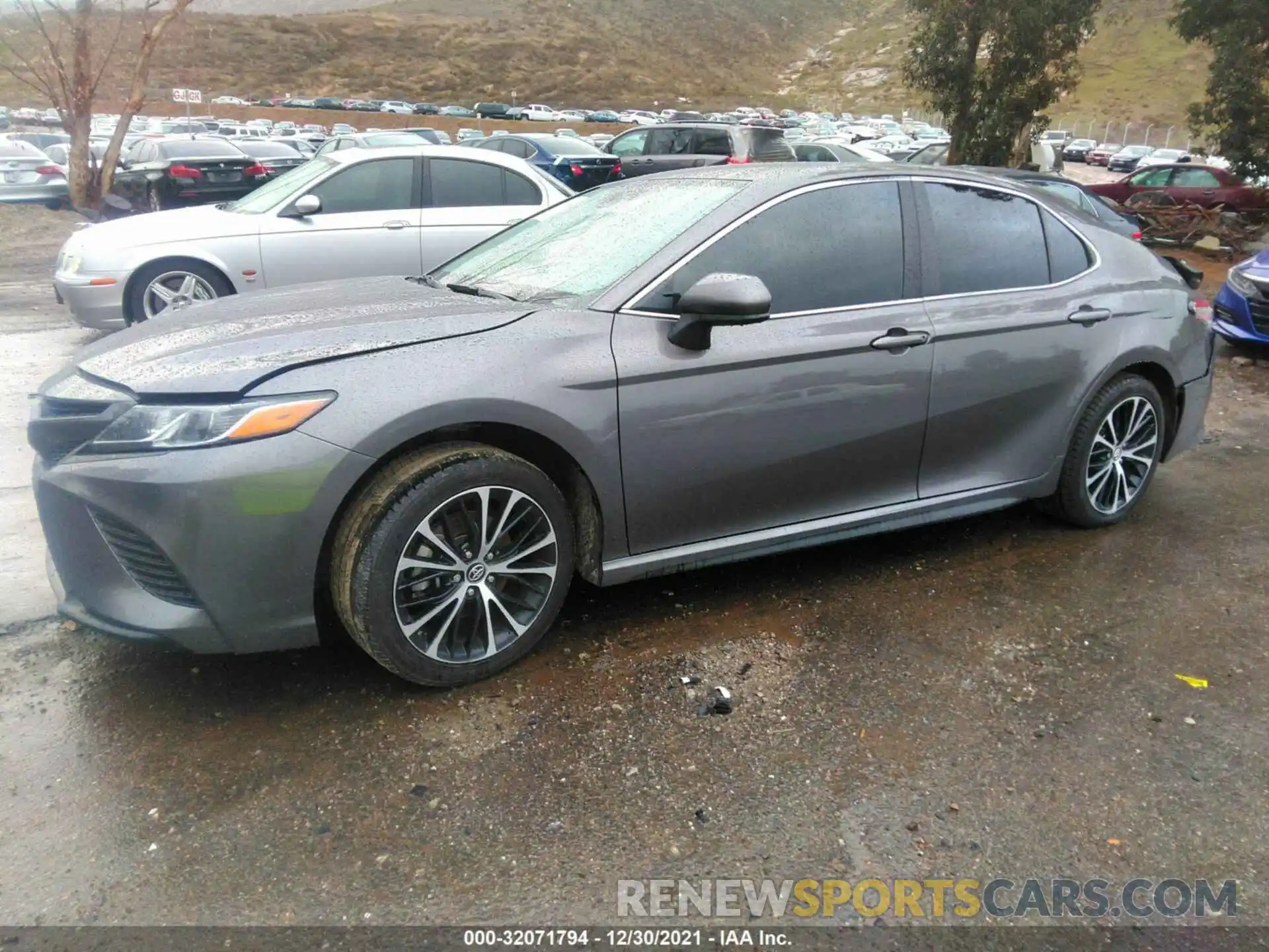 2 Photograph of a damaged car 4T1B11HK2KU266533 TOYOTA CAMRY 2019