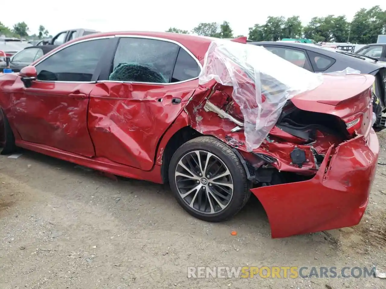 9 Photograph of a damaged car 4T1B11HK2KU267312 TOYOTA CAMRY 2019