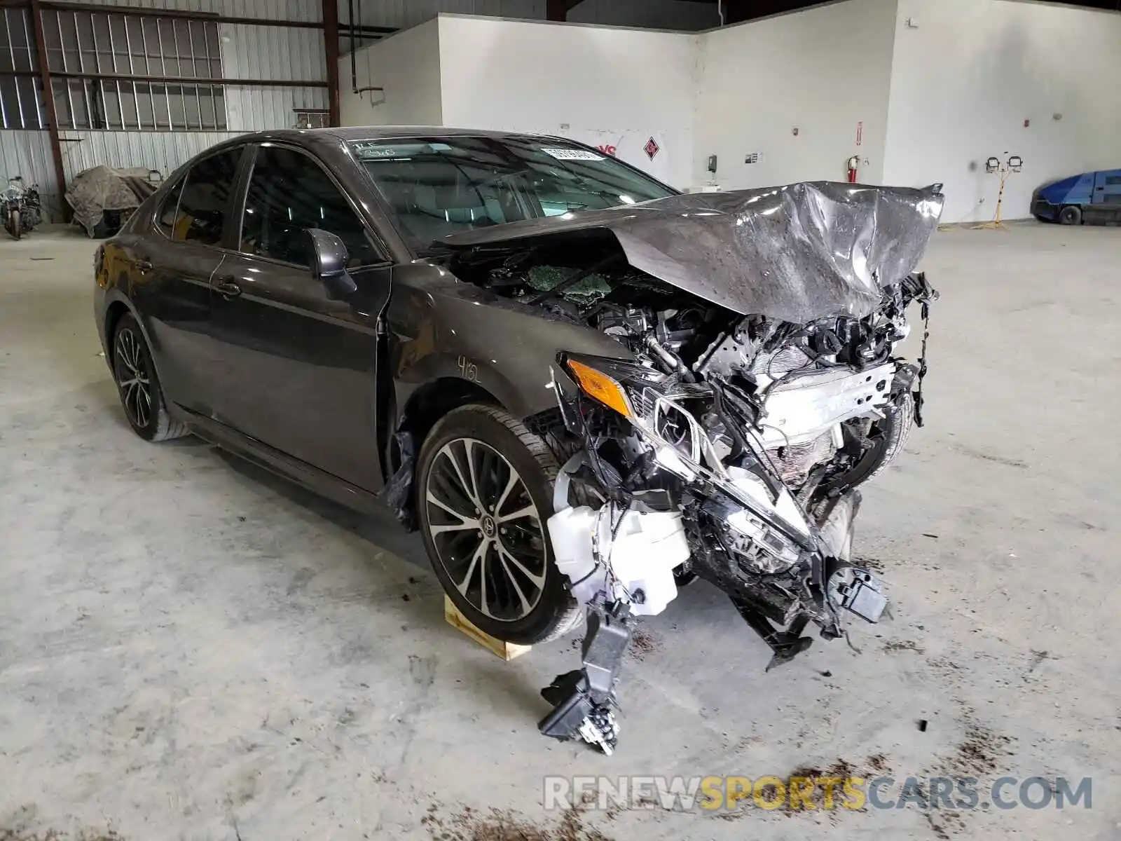 1 Photograph of a damaged car 4T1B11HK2KU268802 TOYOTA CAMRY 2019