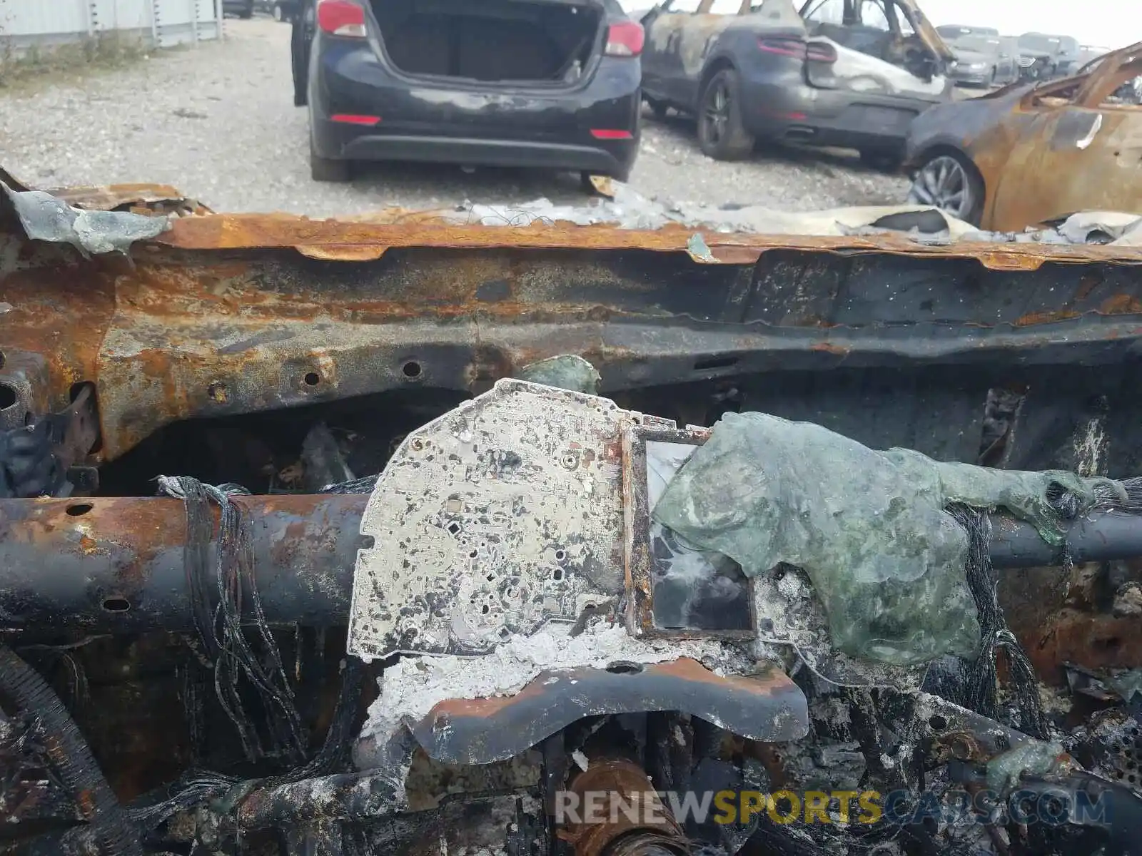 8 Photograph of a damaged car 4T1B11HK2KU269299 TOYOTA CAMRY 2019