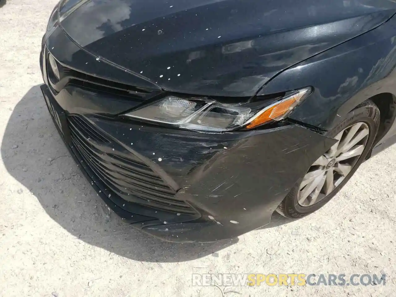 9 Photograph of a damaged car 4T1B11HK2KU269741 TOYOTA CAMRY 2019