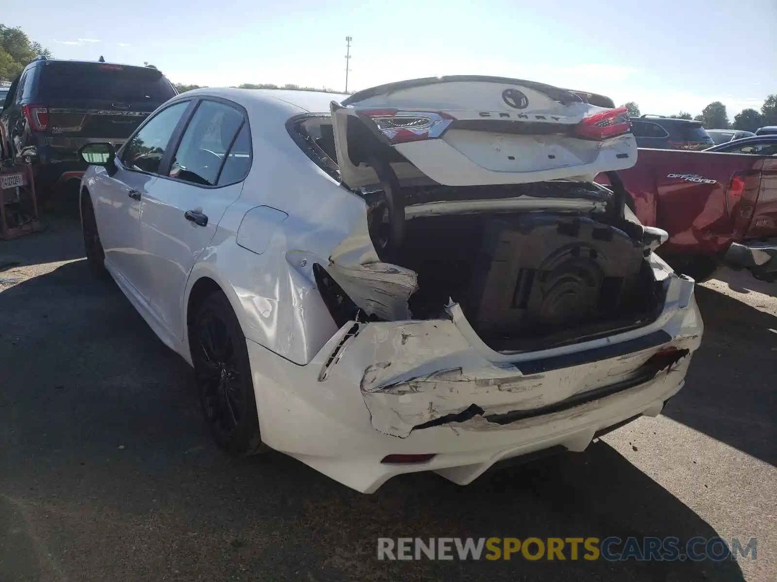 3 Photograph of a damaged car 4T1B11HK2KU270775 TOYOTA CAMRY 2019