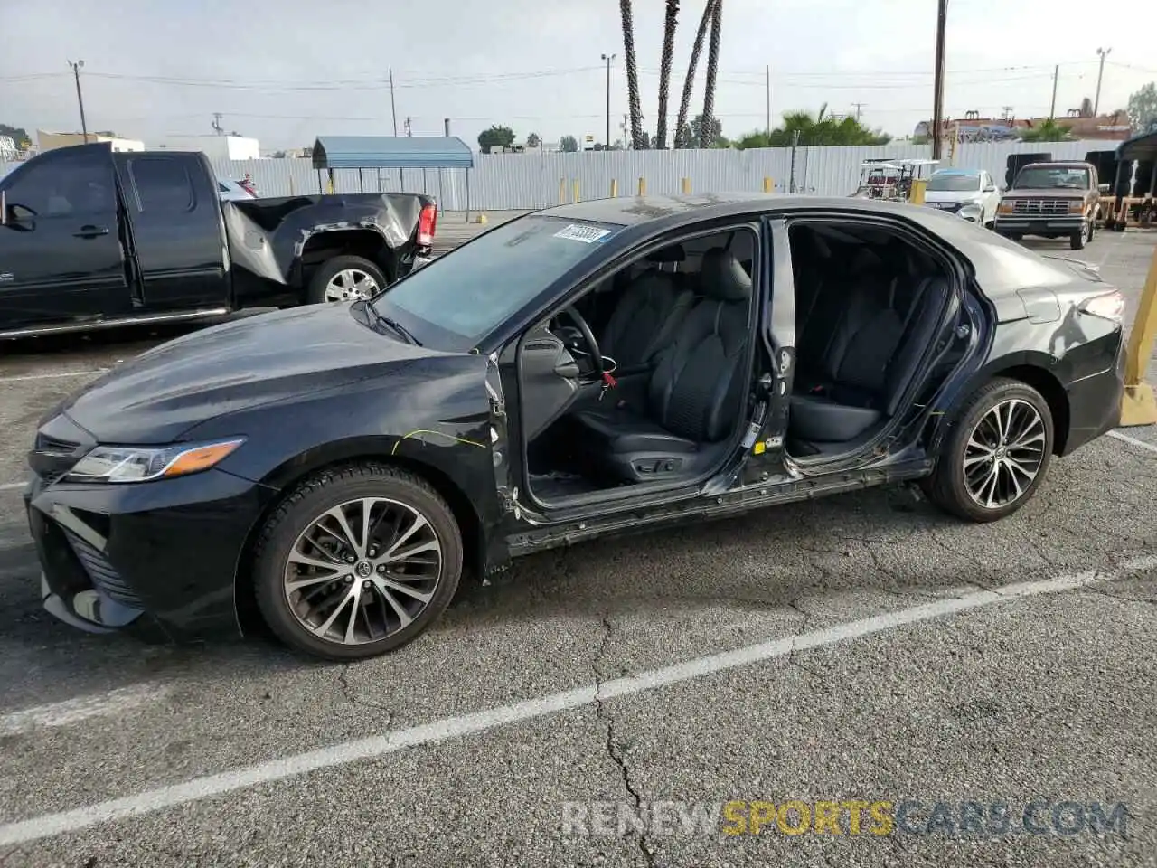 1 Photograph of a damaged car 4T1B11HK2KU271473 TOYOTA CAMRY 2019