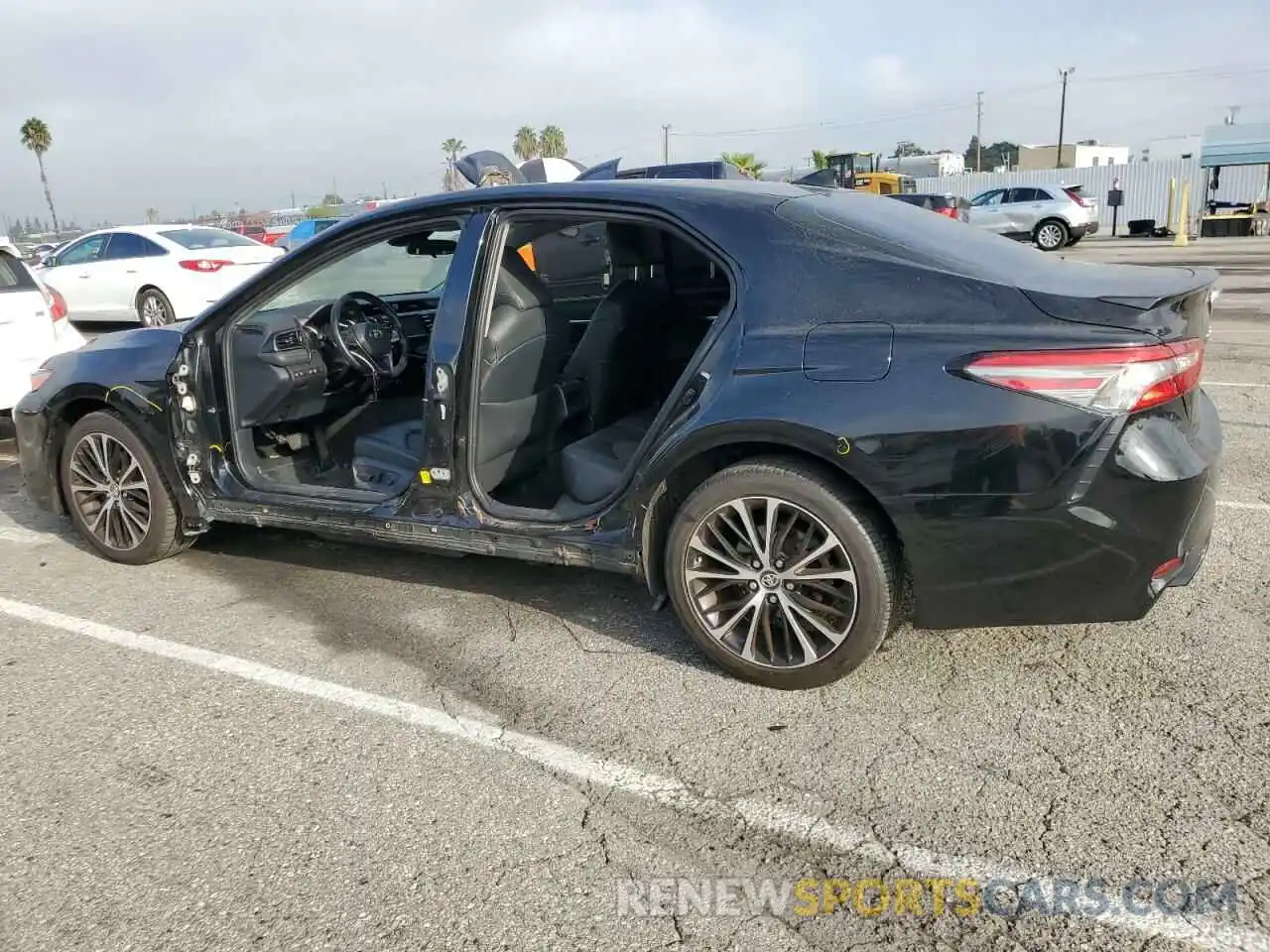 2 Photograph of a damaged car 4T1B11HK2KU271473 TOYOTA CAMRY 2019