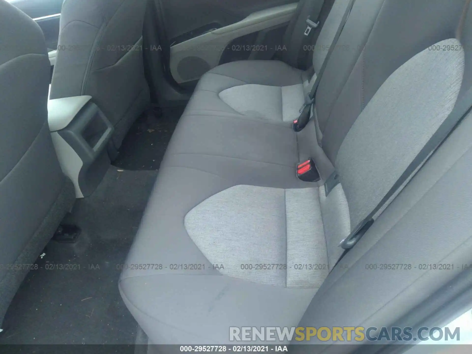 8 Photograph of a damaged car 4T1B11HK2KU274034 TOYOTA CAMRY 2019