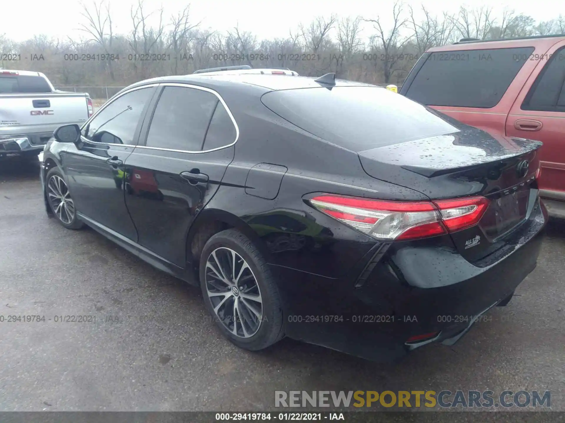 3 Photograph of a damaged car 4T1B11HK2KU276074 TOYOTA CAMRY 2019