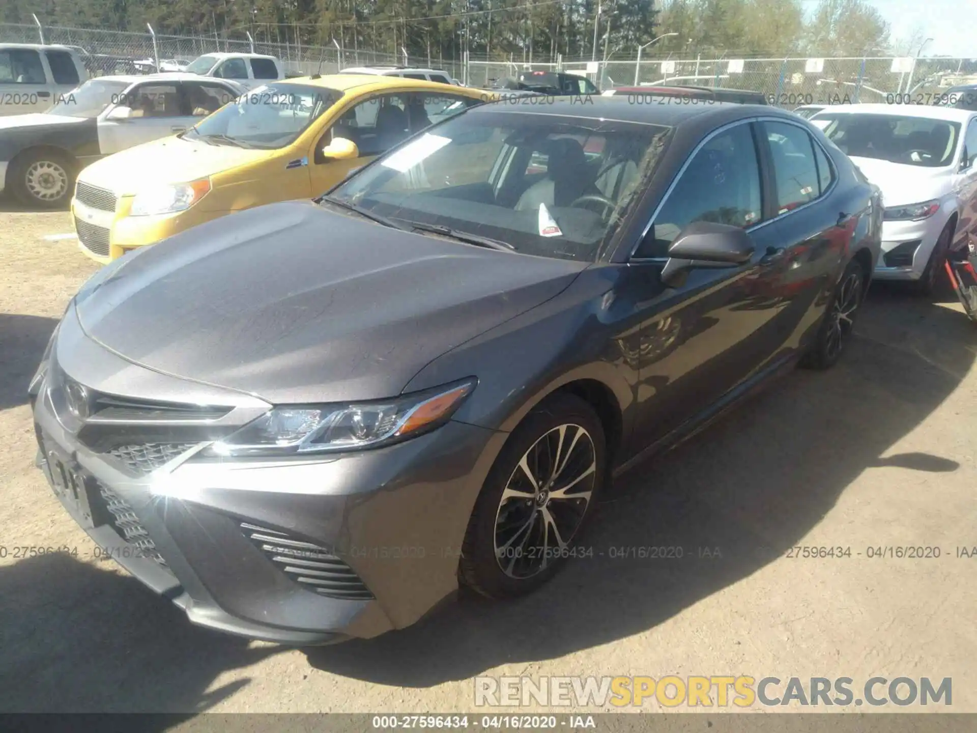 2 Photograph of a damaged car 4T1B11HK2KU277662 TOYOTA CAMRY 2019