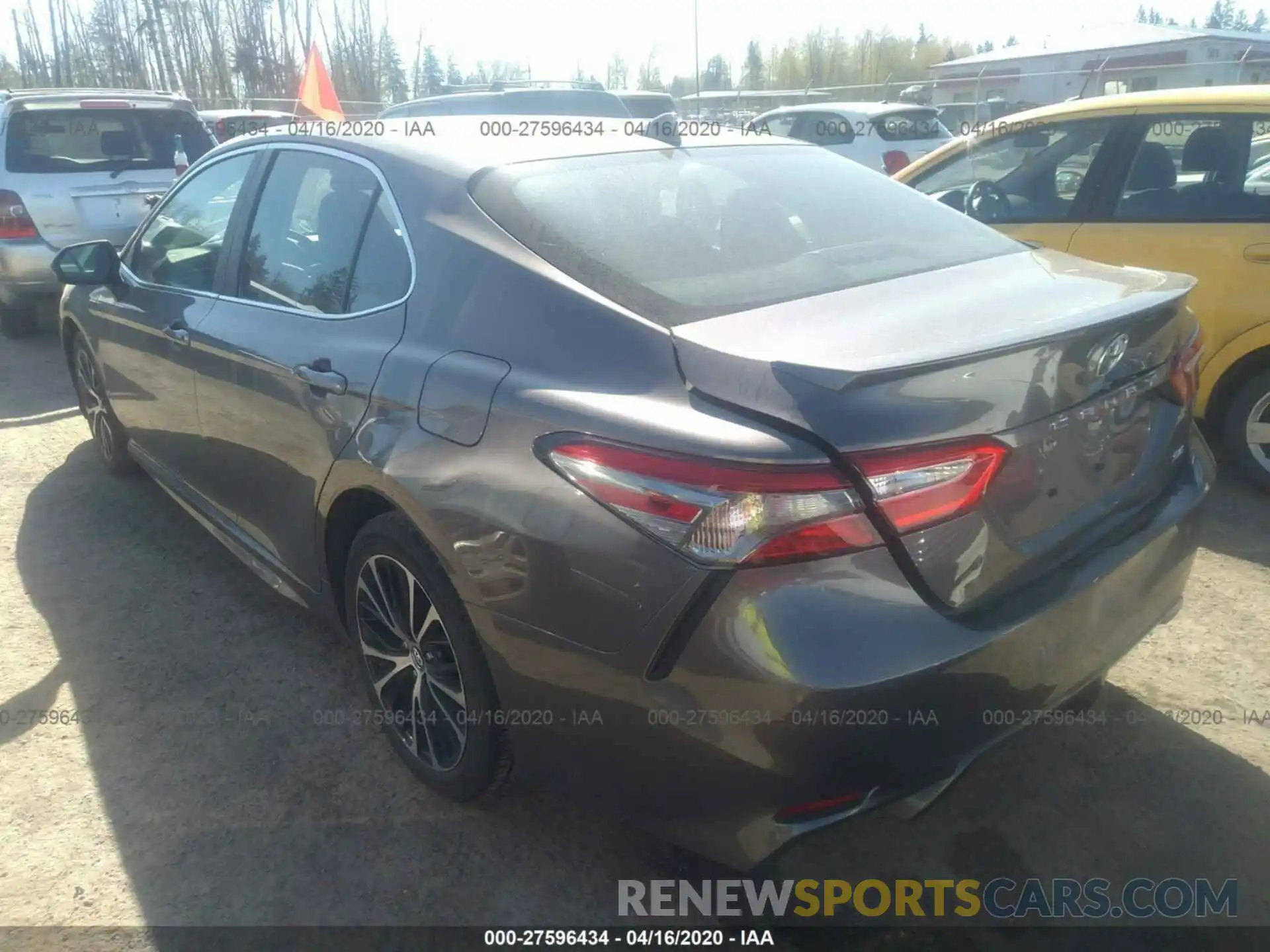 3 Фотография поврежденного автомобиля 4T1B11HK2KU277662 TOYOTA CAMRY 2019