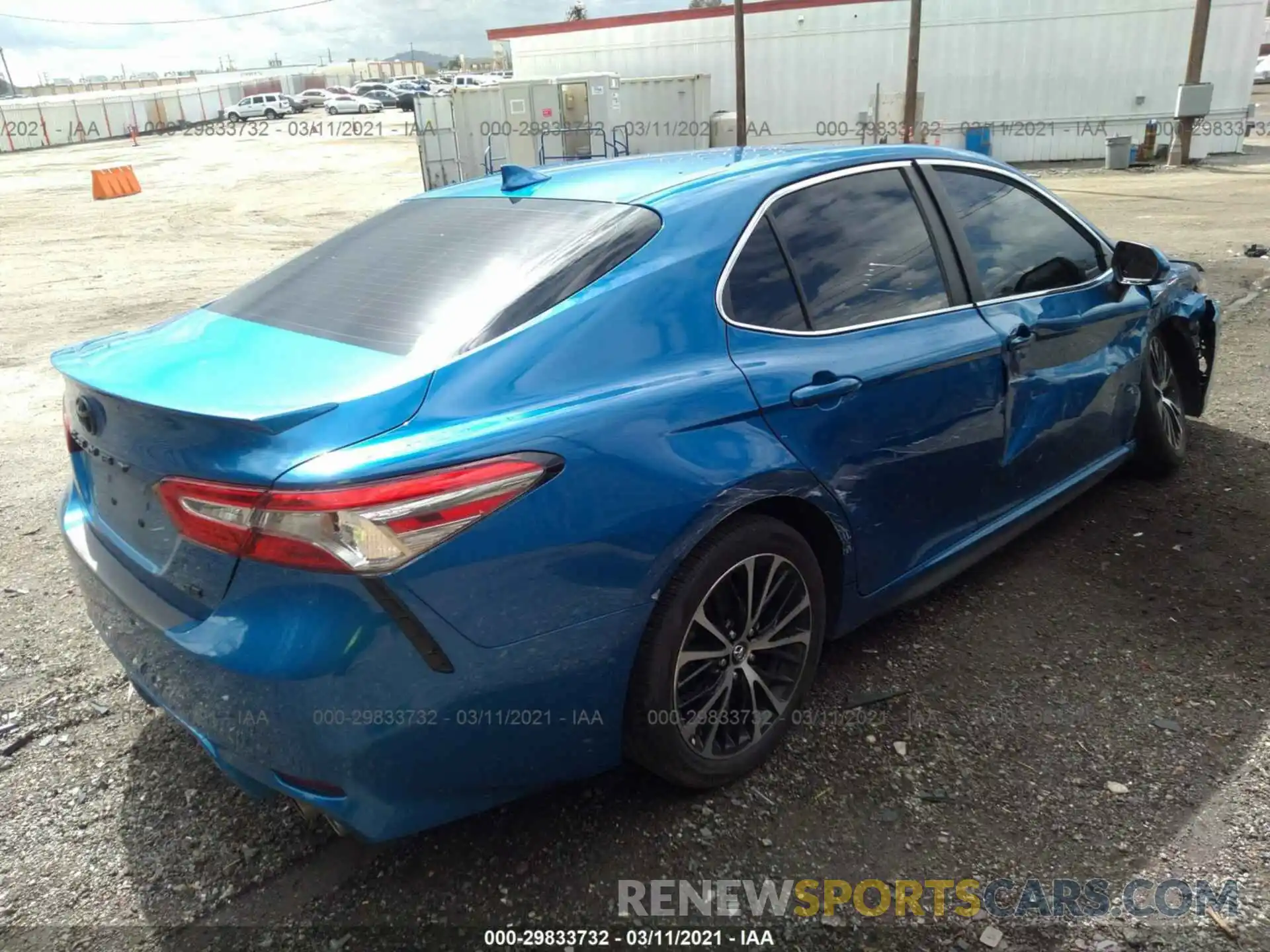 4 Фотография поврежденного автомобиля 4T1B11HK2KU278200 TOYOTA CAMRY 2019