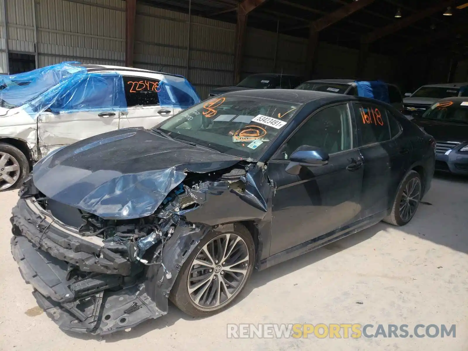 2 Photograph of a damaged car 4T1B11HK2KU280450 TOYOTA CAMRY 2019