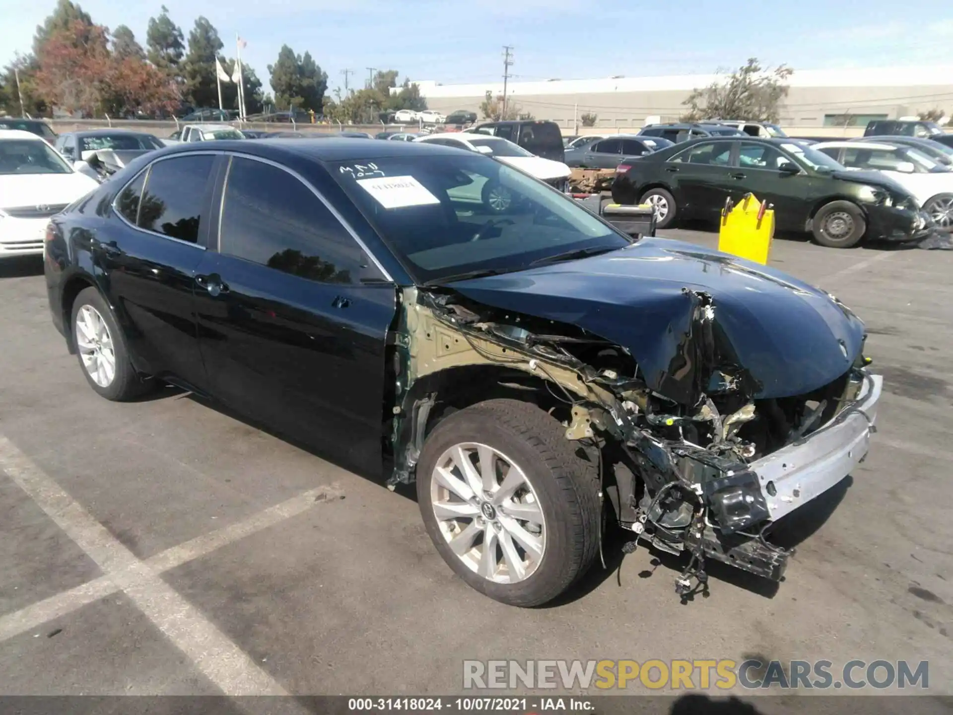 1 Photograph of a damaged car 4T1B11HK2KU281761 TOYOTA CAMRY 2019