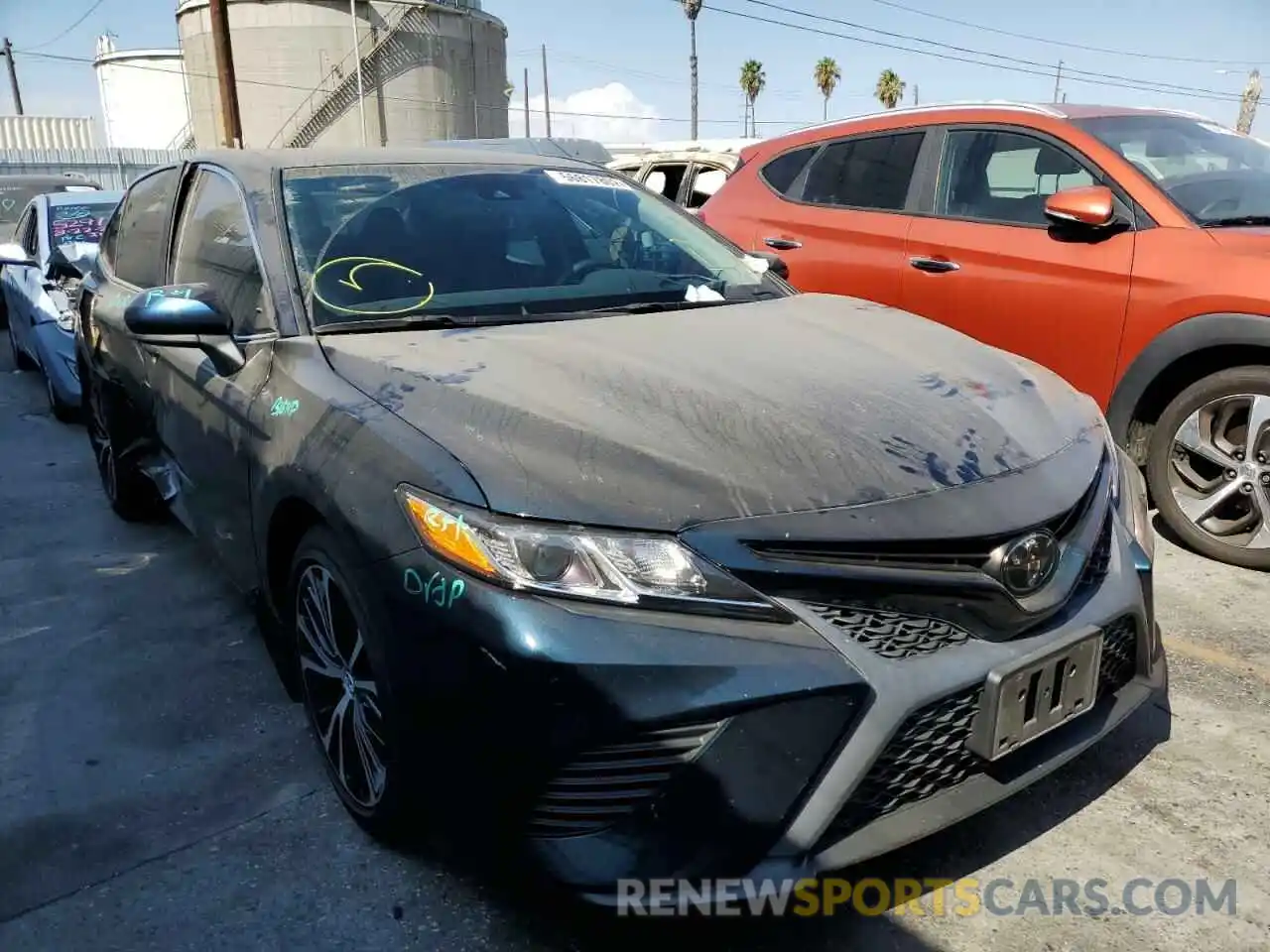 1 Photograph of a damaged car 4T1B11HK2KU282666 TOYOTA CAMRY 2019