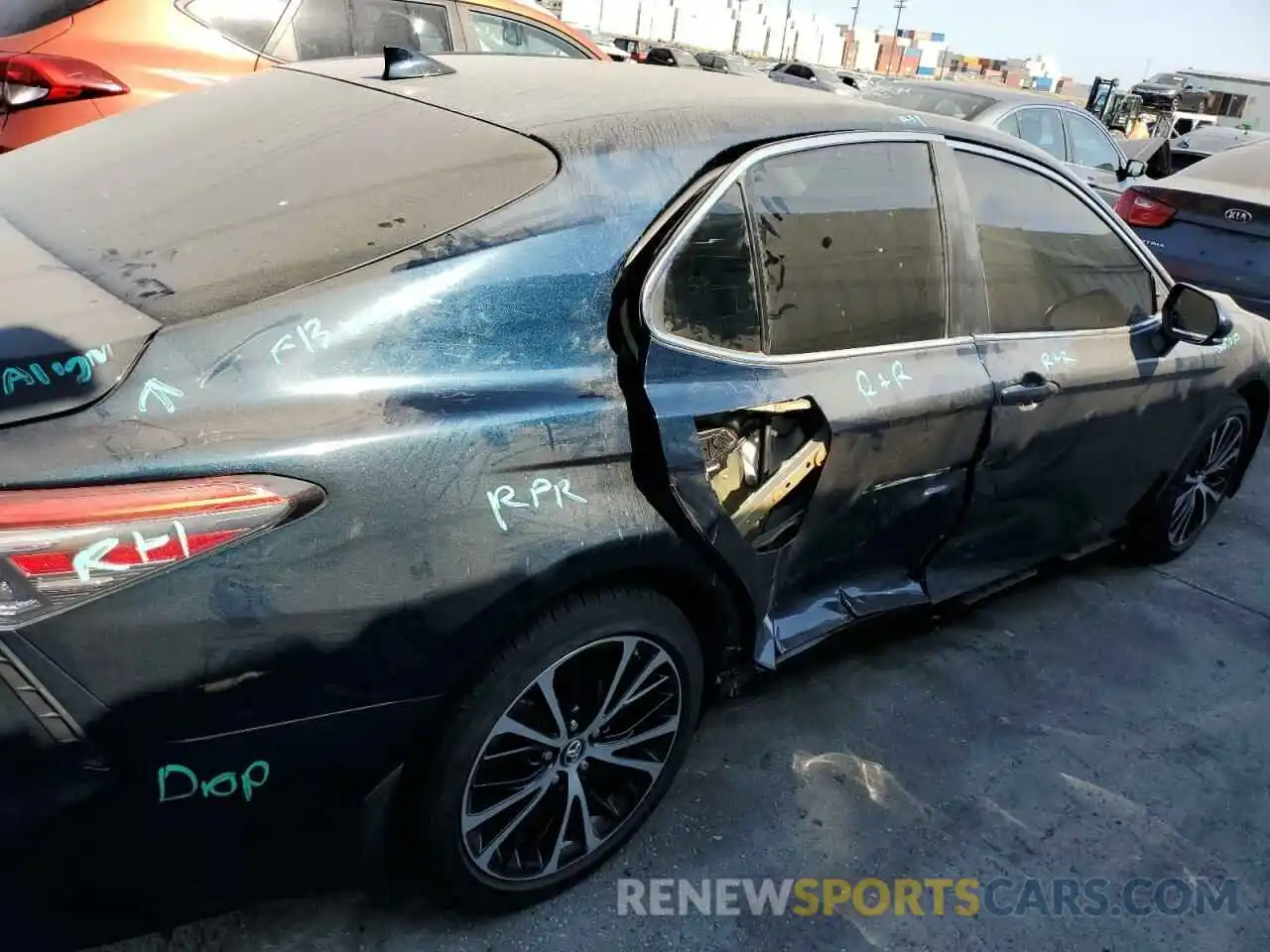 9 Фотография поврежденного автомобиля 4T1B11HK2KU282666 TOYOTA CAMRY 2019