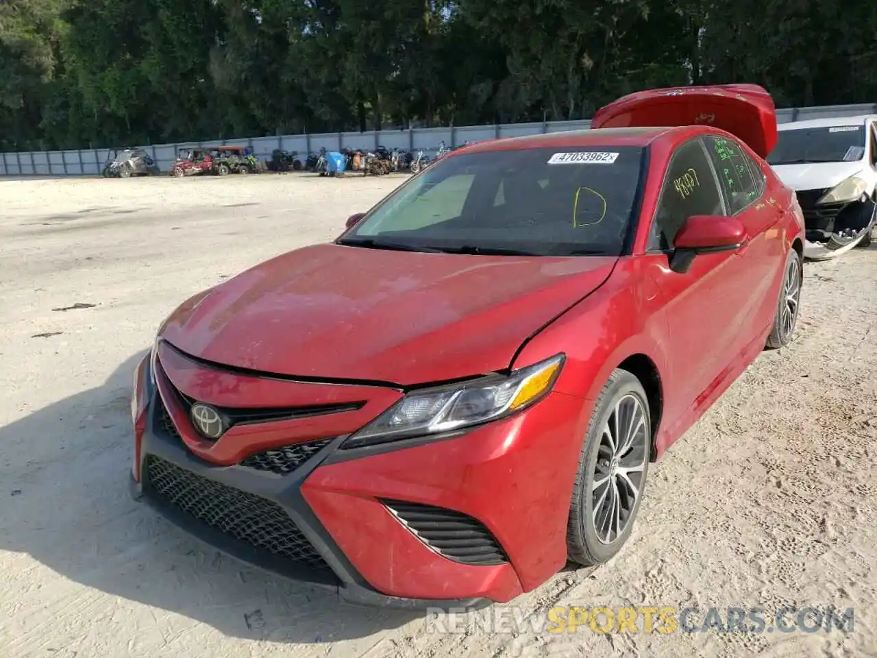 2 Photograph of a damaged car 4T1B11HK2KU283039 TOYOTA CAMRY 2019