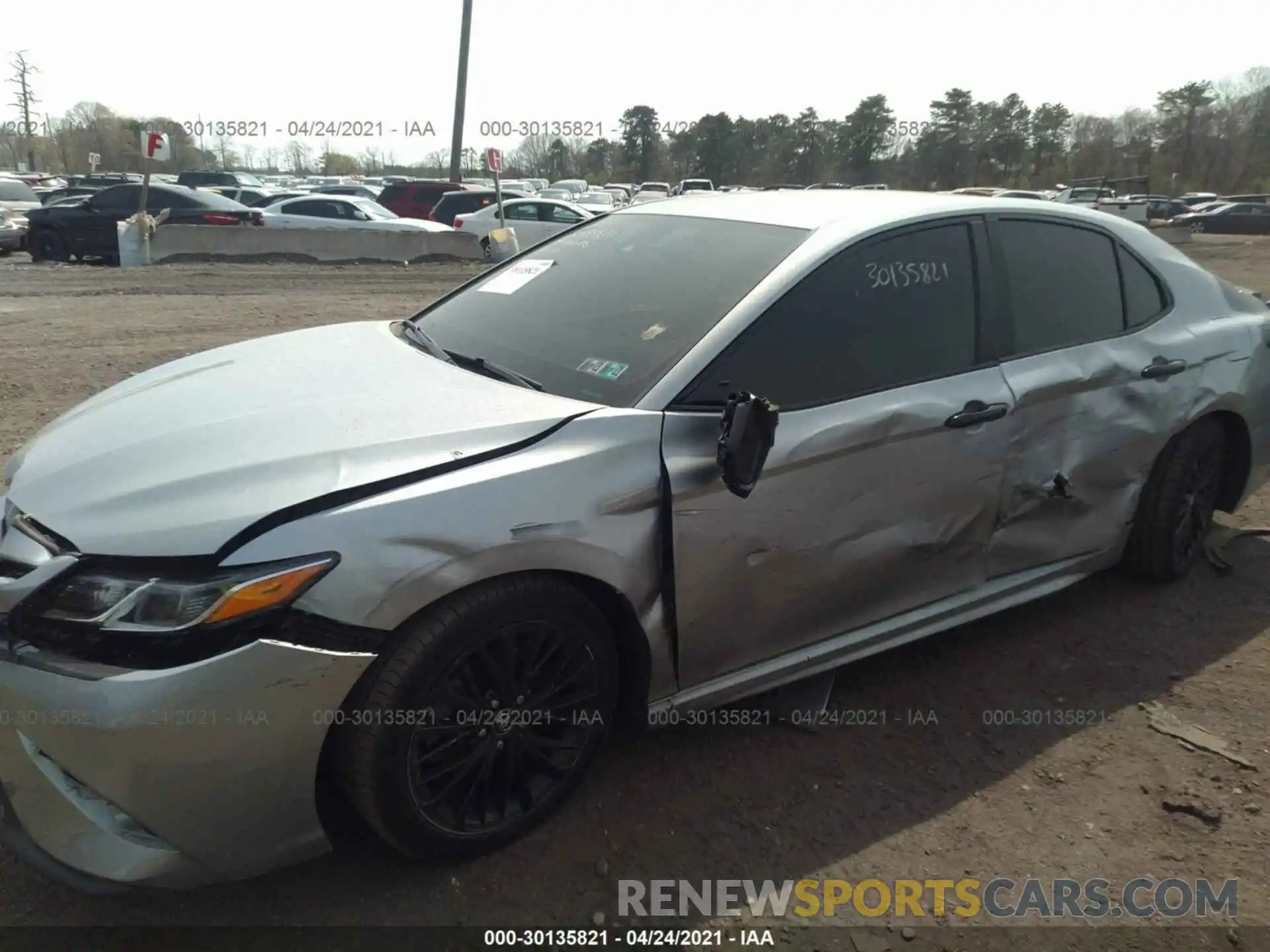 6 Photograph of a damaged car 4T1B11HK2KU283526 TOYOTA CAMRY 2019