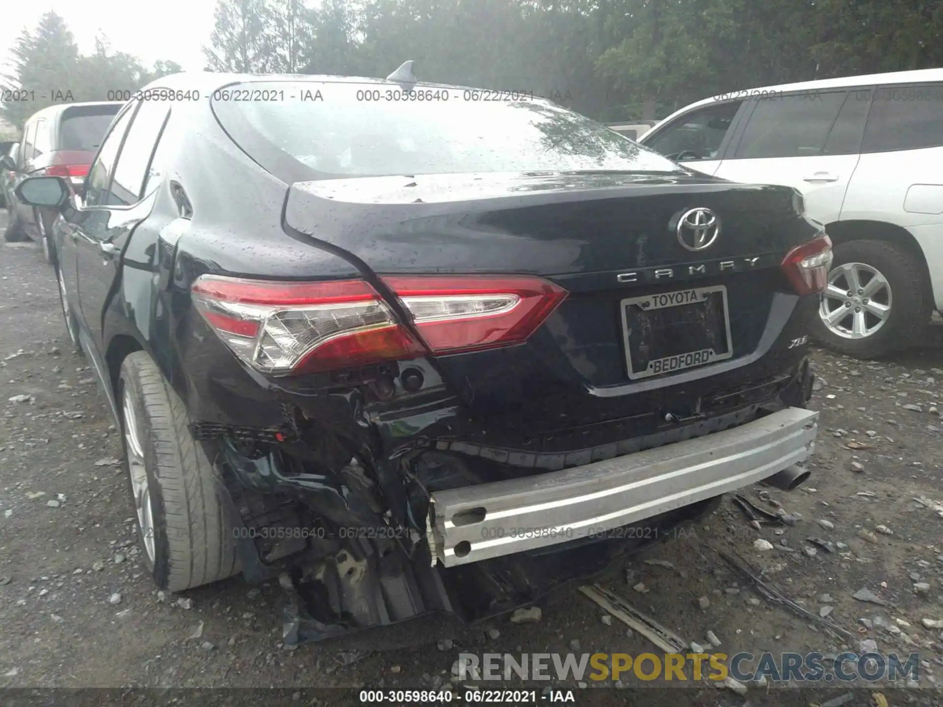 6 Photograph of a damaged car 4T1B11HK2KU285910 TOYOTA CAMRY 2019