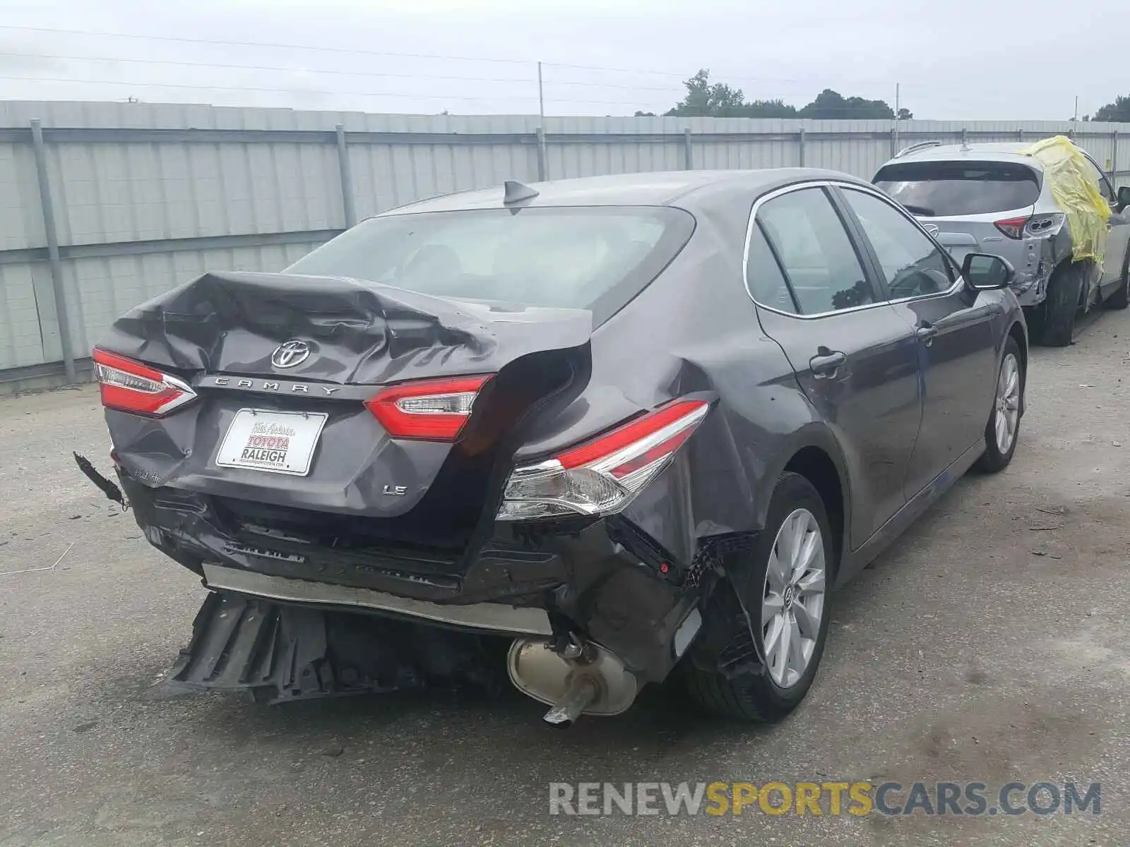 4 Photograph of a damaged car 4T1B11HK2KU288399 TOYOTA CAMRY 2019