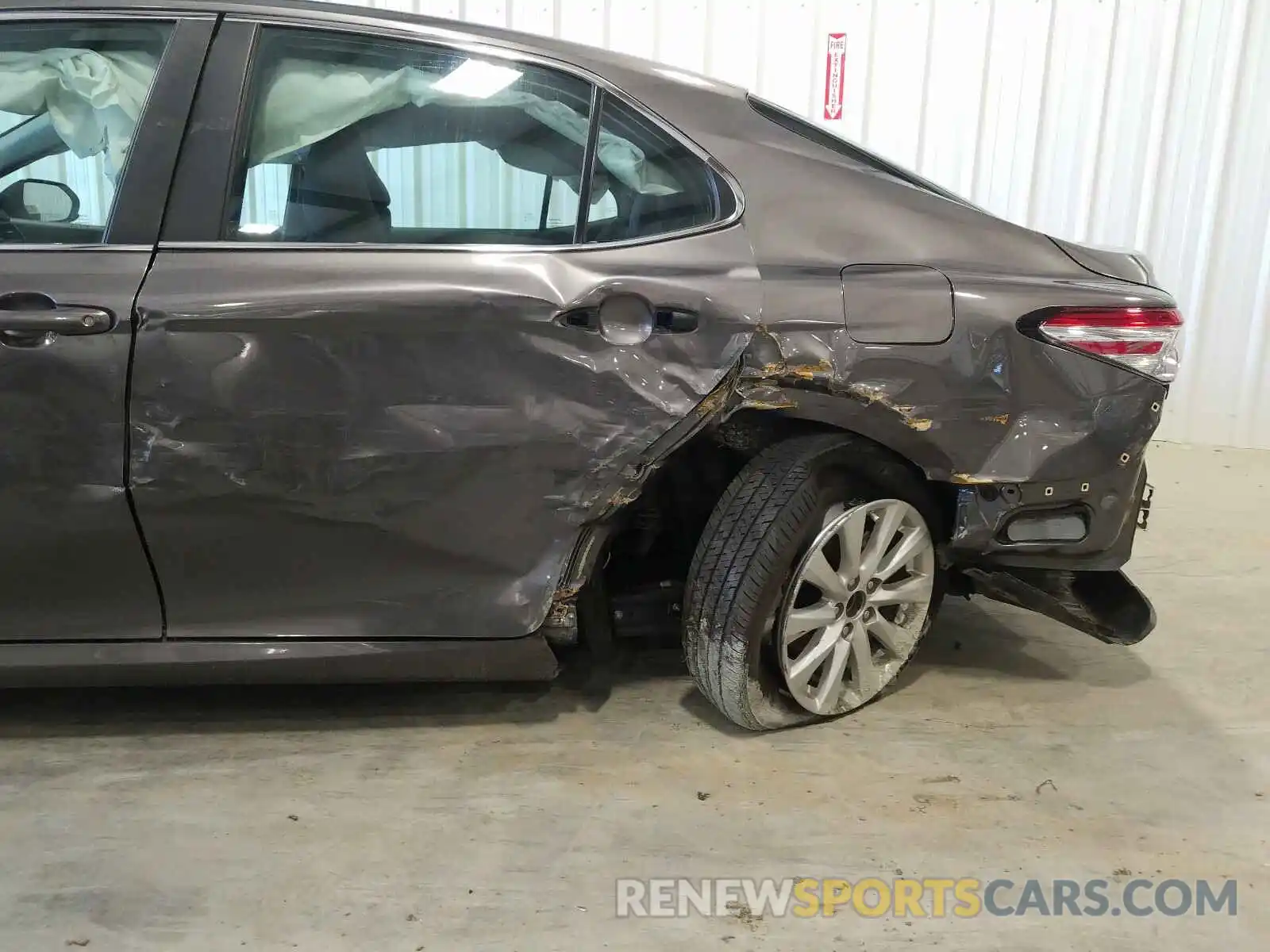 9 Photograph of a damaged car 4T1B11HK2KU288712 TOYOTA CAMRY 2019