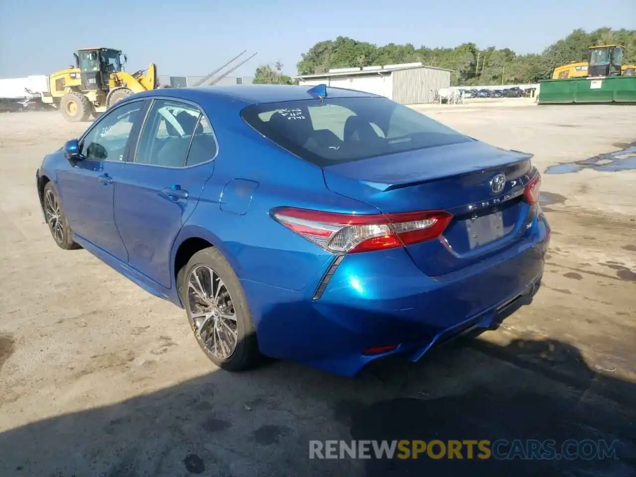 3 Photograph of a damaged car 4T1B11HK2KU288743 TOYOTA CAMRY 2019