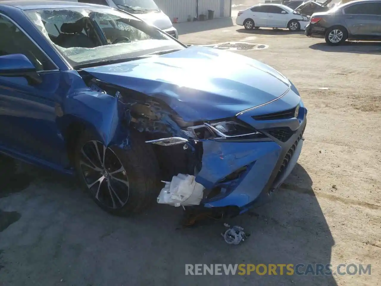 9 Photograph of a damaged car 4T1B11HK2KU288743 TOYOTA CAMRY 2019