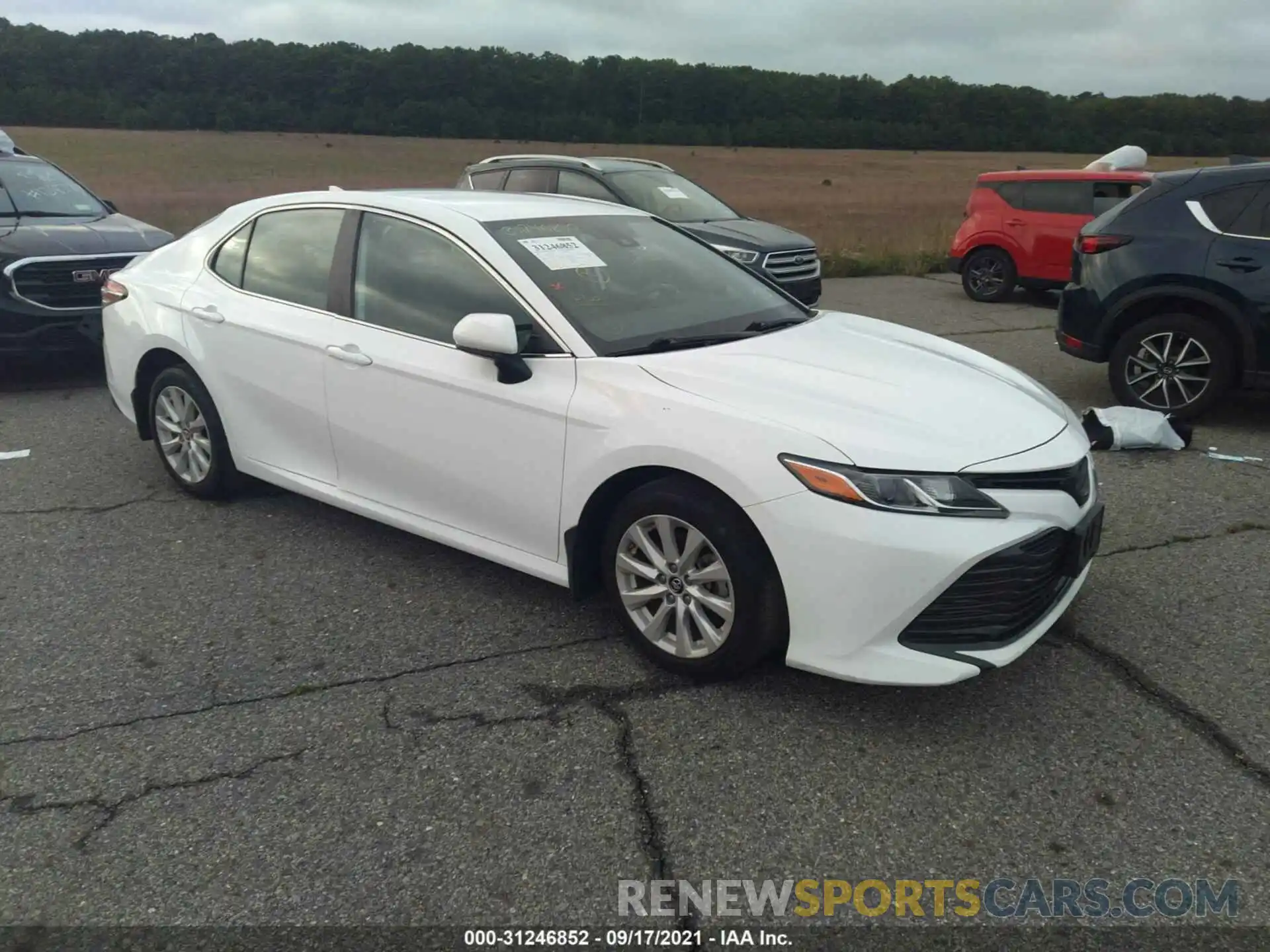 1 Photograph of a damaged car 4T1B11HK2KU290671 TOYOTA CAMRY 2019