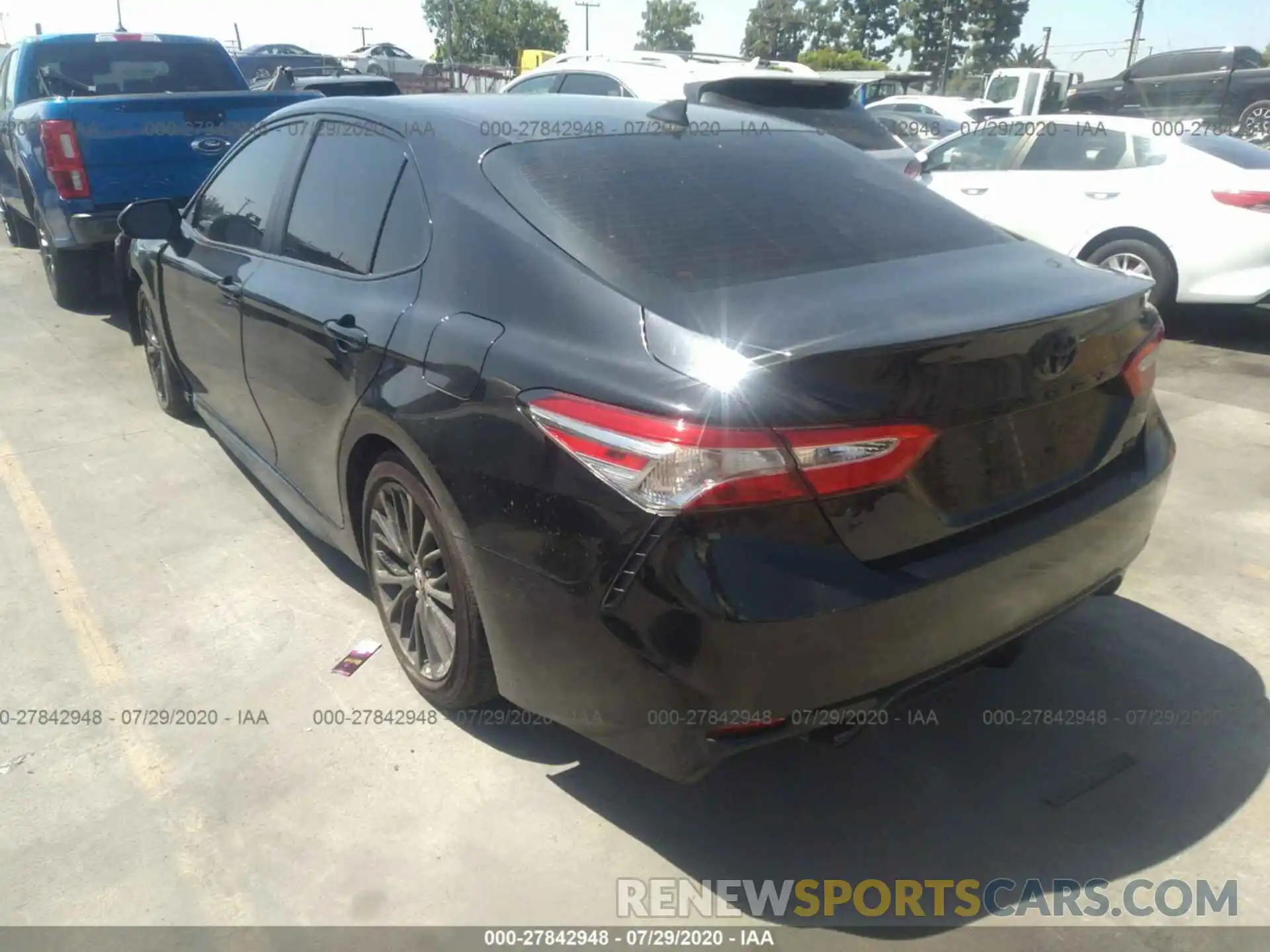 3 Photograph of a damaged car 4T1B11HK2KU291027 TOYOTA CAMRY 2019