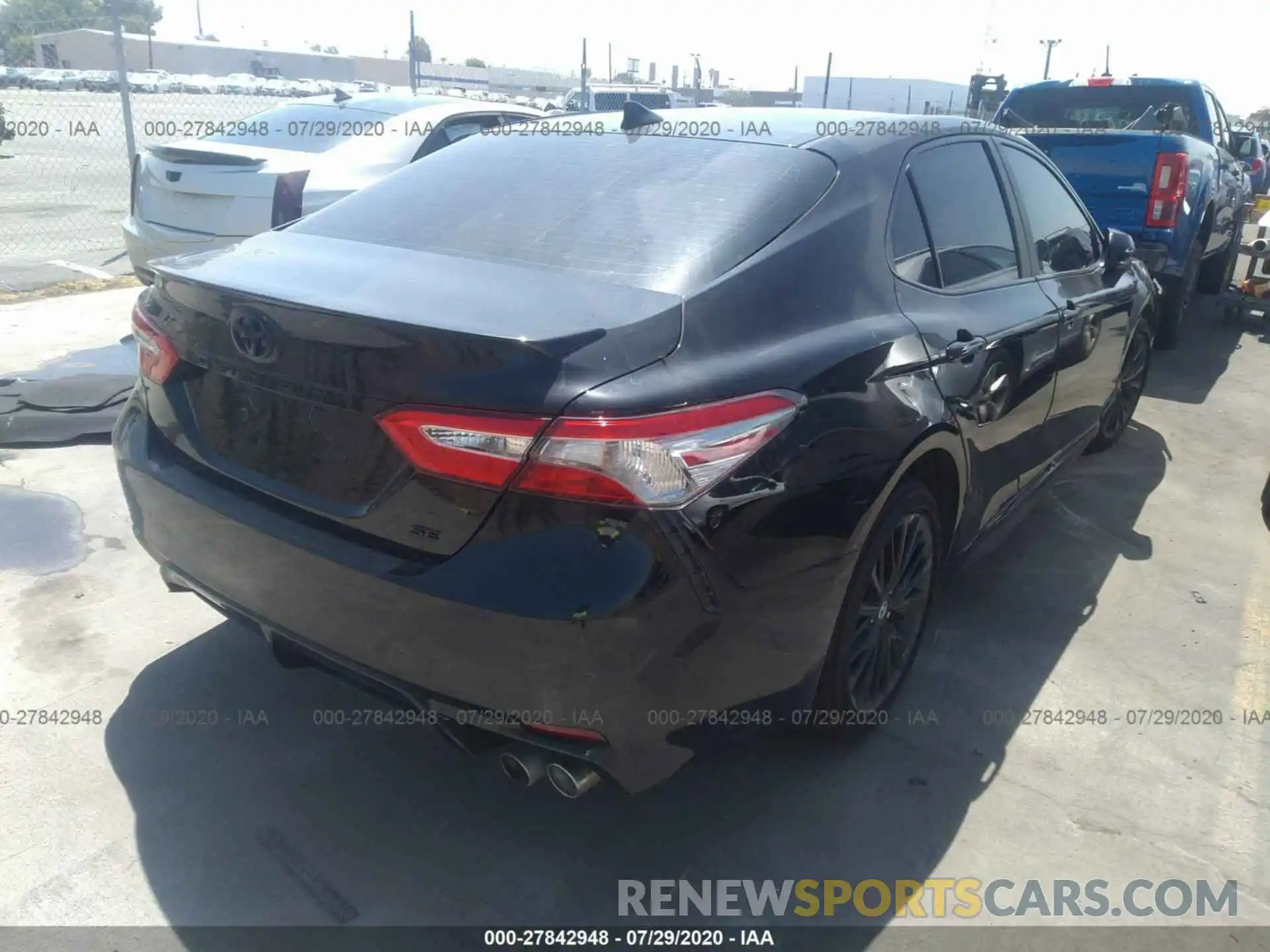 4 Photograph of a damaged car 4T1B11HK2KU291027 TOYOTA CAMRY 2019