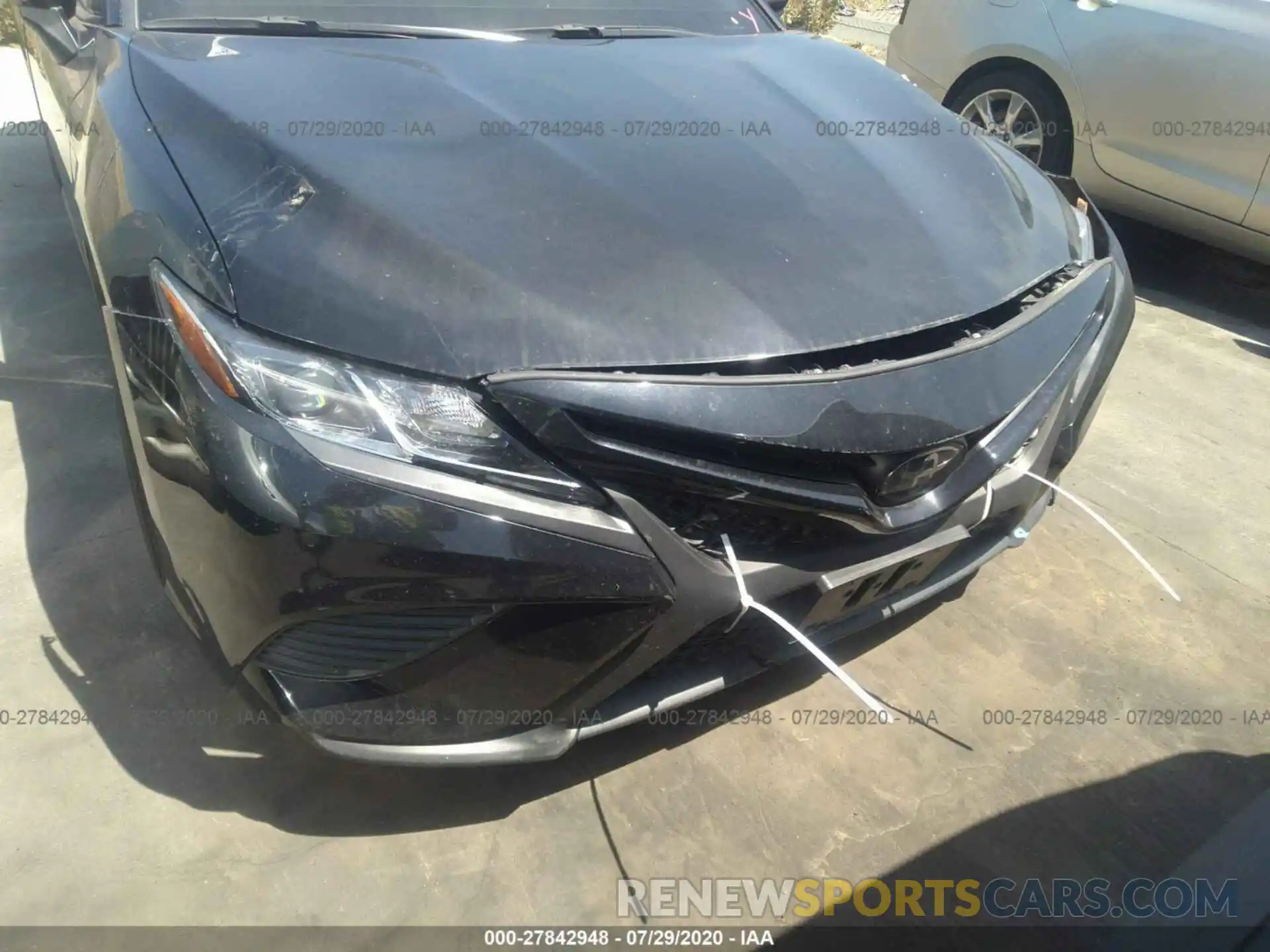 6 Photograph of a damaged car 4T1B11HK2KU291027 TOYOTA CAMRY 2019