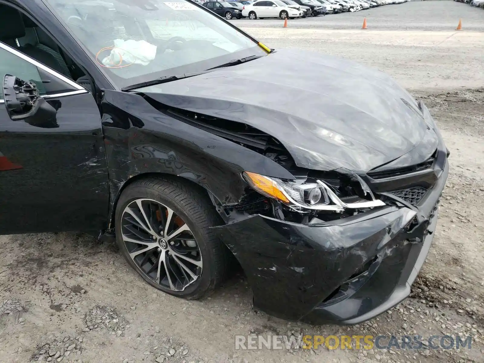 9 Photograph of a damaged car 4T1B11HK2KU297264 TOYOTA CAMRY 2019