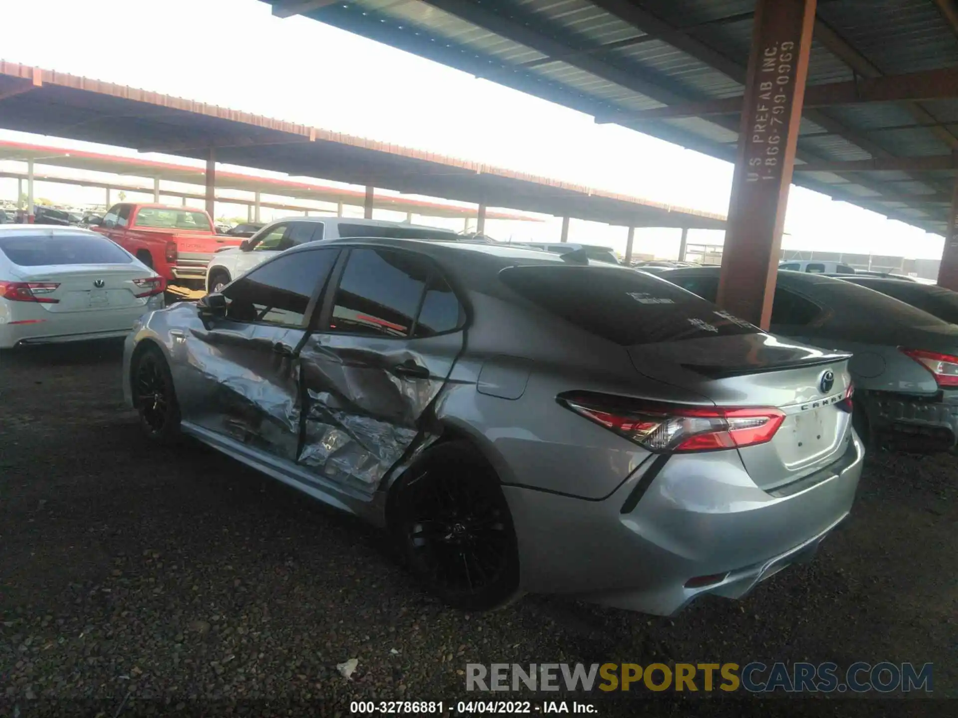 3 Photograph of a damaged car 4T1B11HK2KU298267 TOYOTA CAMRY 2019