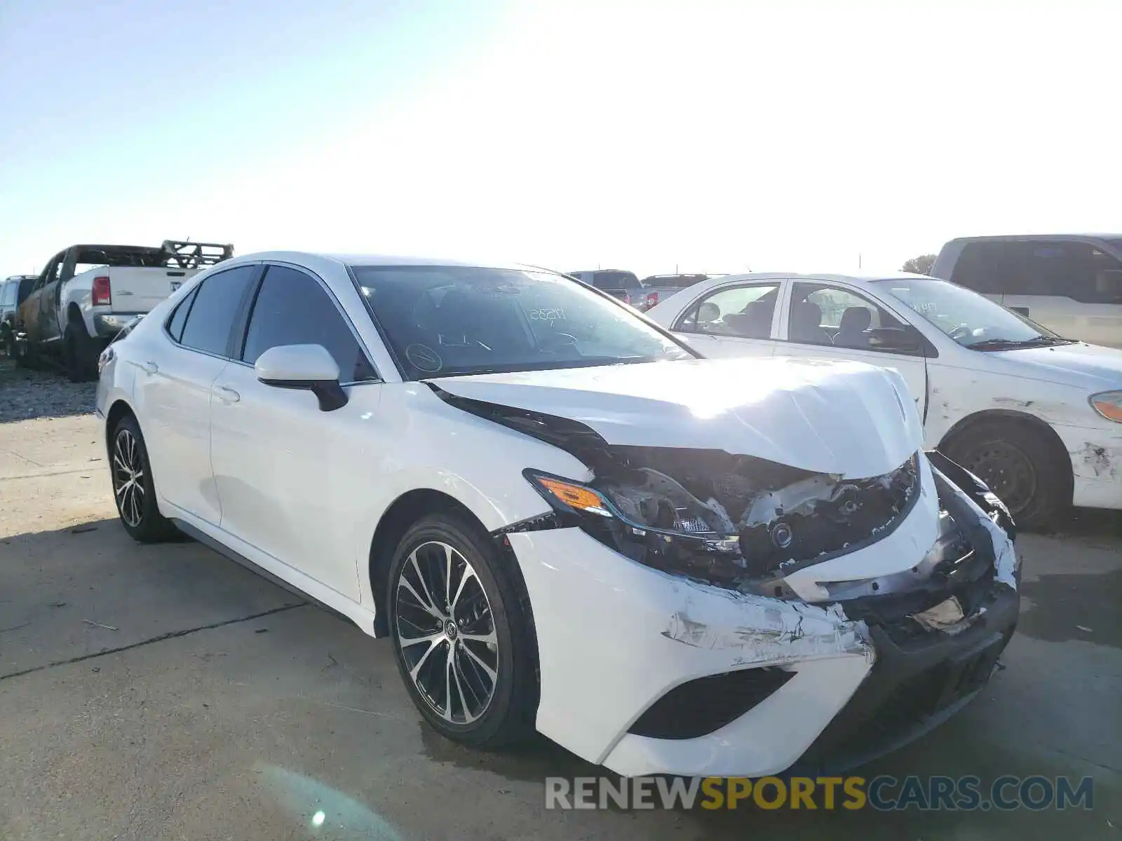 1 Photograph of a damaged car 4T1B11HK2KU299676 TOYOTA CAMRY 2019