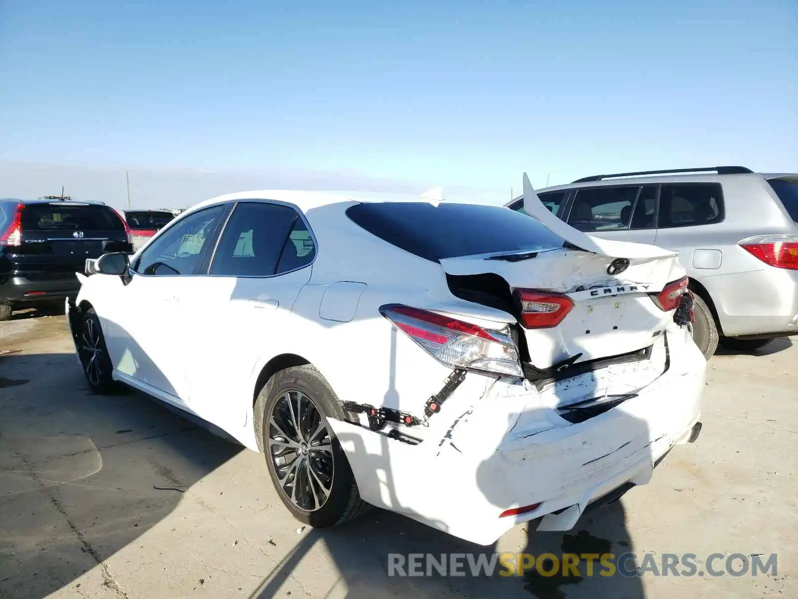 3 Photograph of a damaged car 4T1B11HK2KU299676 TOYOTA CAMRY 2019