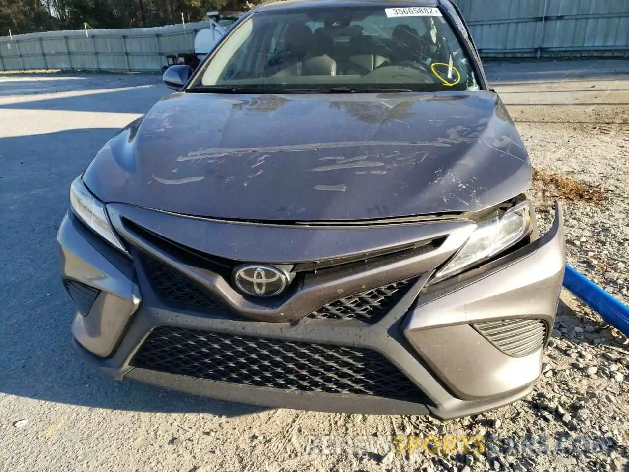 10 Photograph of a damaged car 4T1B11HK2KU679035 TOYOTA CAMRY 2019