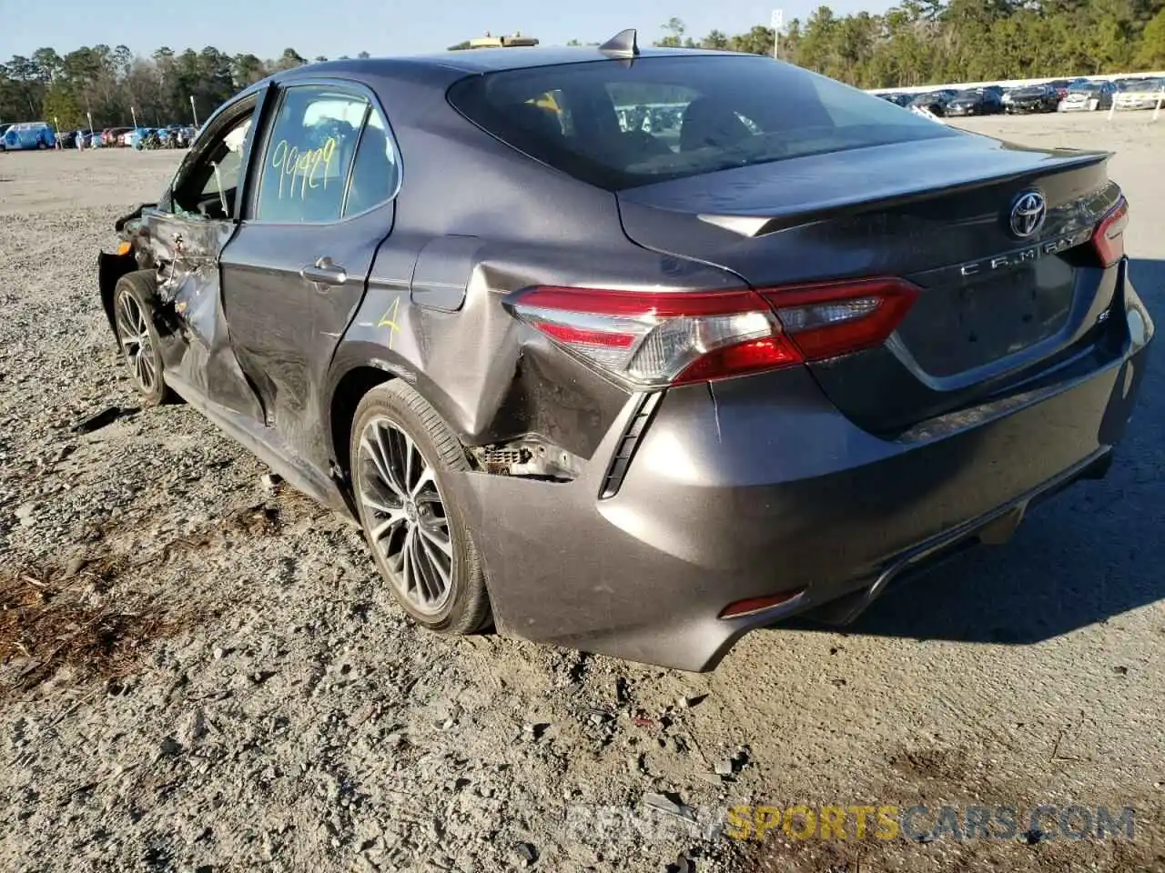 3 Photograph of a damaged car 4T1B11HK2KU679035 TOYOTA CAMRY 2019