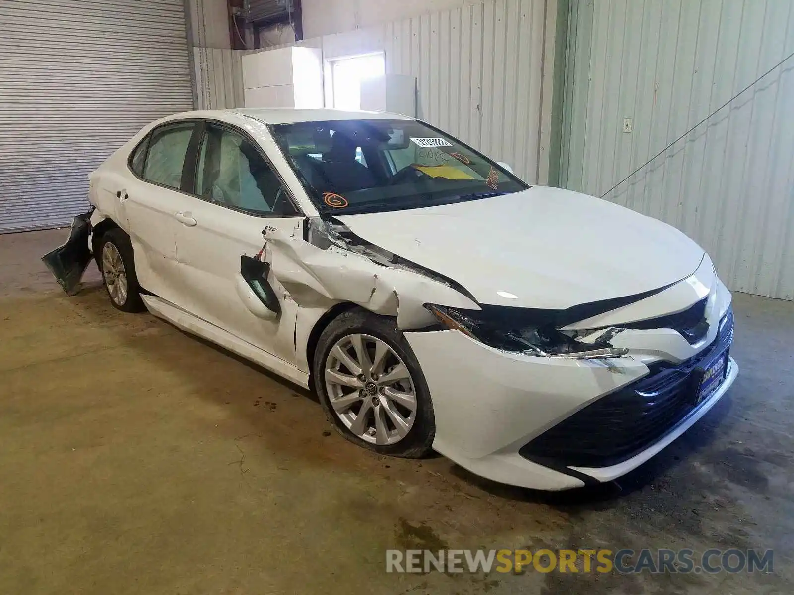 1 Photograph of a damaged car 4T1B11HK2KU679505 TOYOTA CAMRY 2019