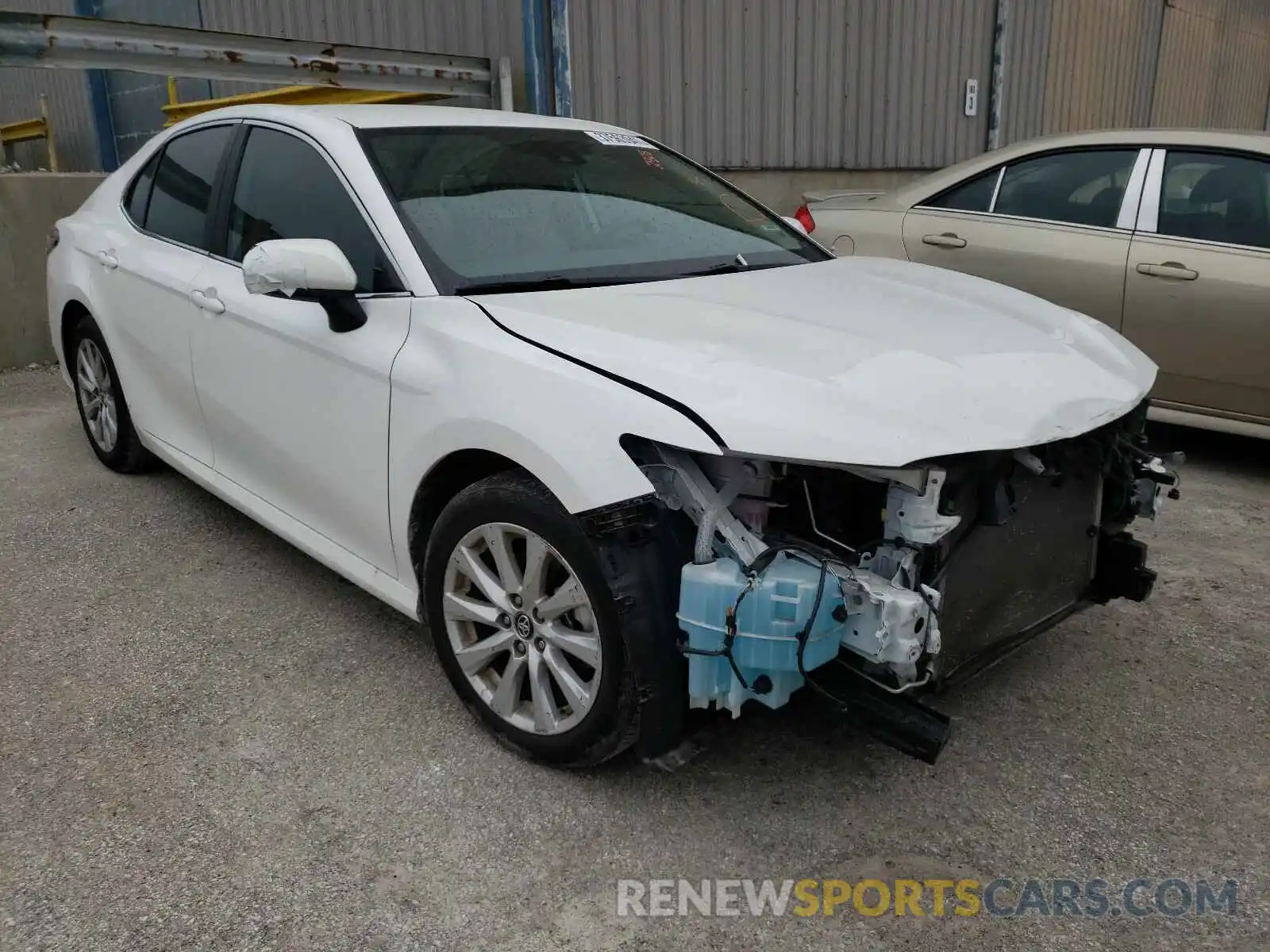 1 Photograph of a damaged car 4T1B11HK2KU682808 TOYOTA CAMRY 2019