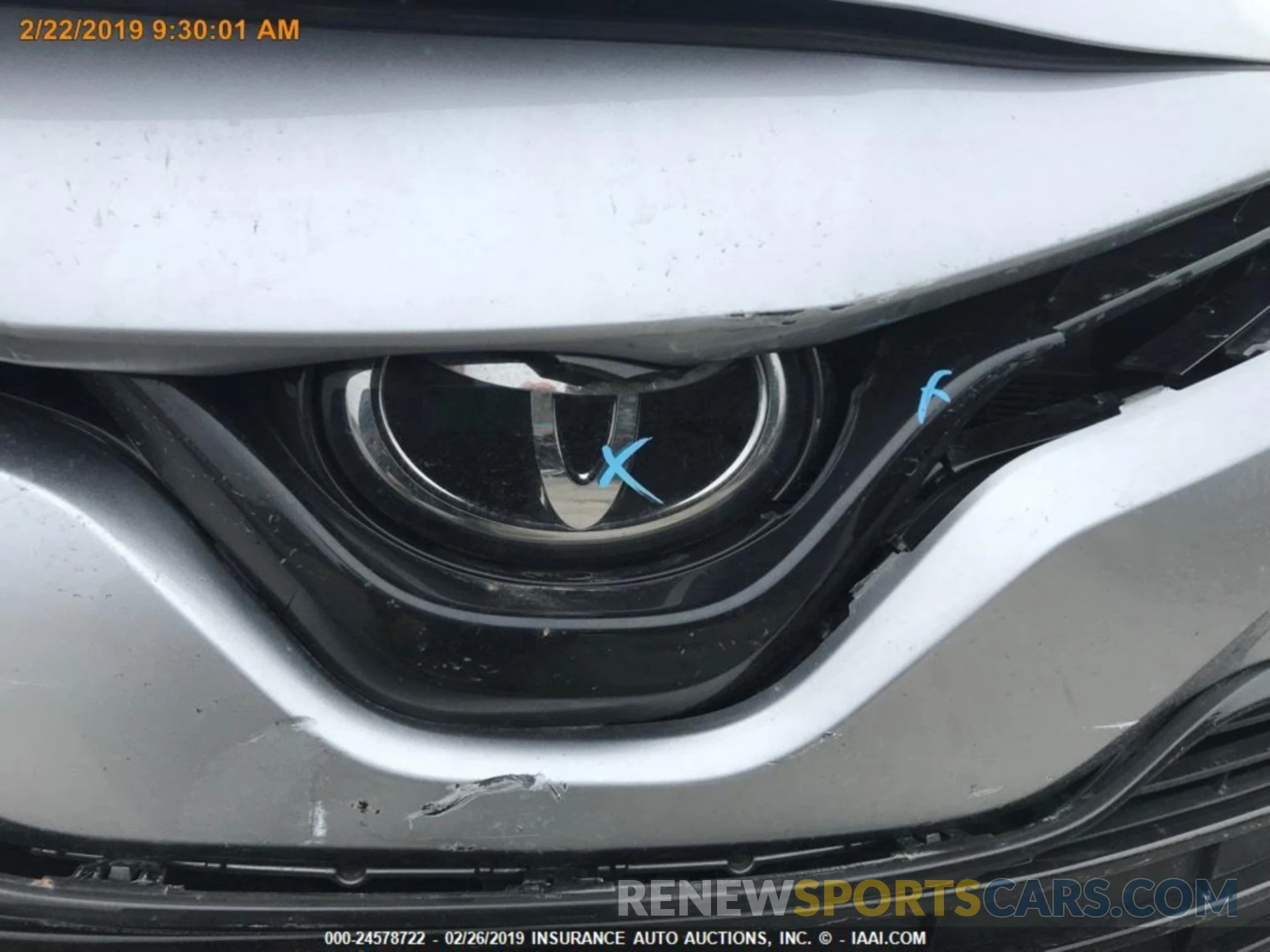 15 Photograph of a damaged car 4T1B11HK2KU682940 TOYOTA CAMRY 2019