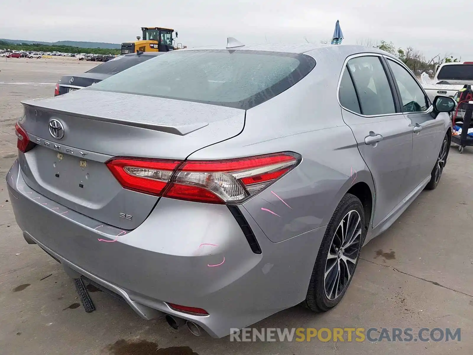 4 Photograph of a damaged car 4T1B11HK2KU683098 TOYOTA CAMRY 2019