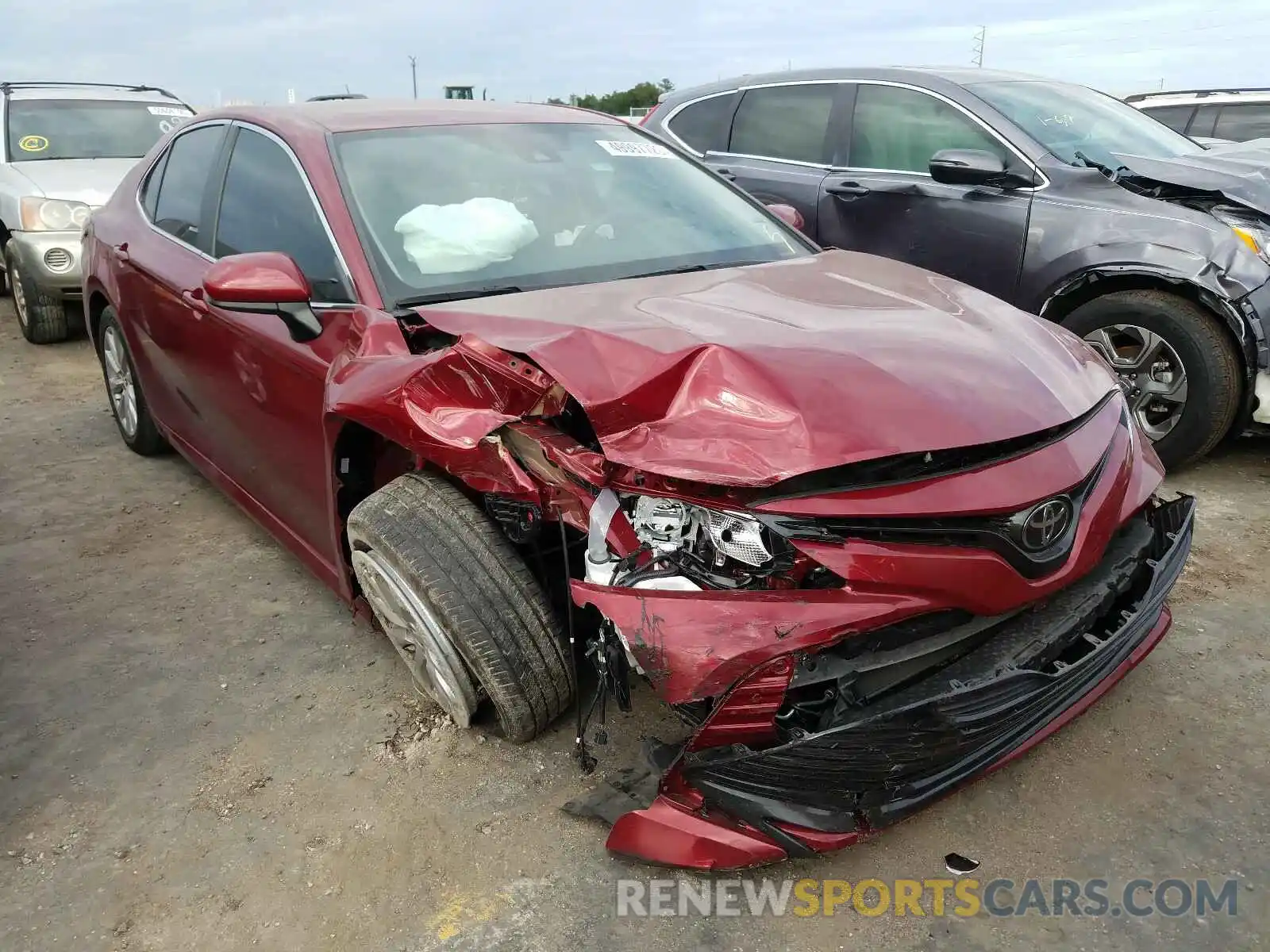 1 Photograph of a damaged car 4T1B11HK2KU683196 TOYOTA CAMRY 2019