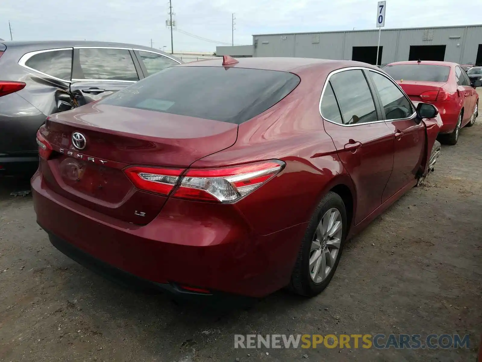 4 Photograph of a damaged car 4T1B11HK2KU683196 TOYOTA CAMRY 2019