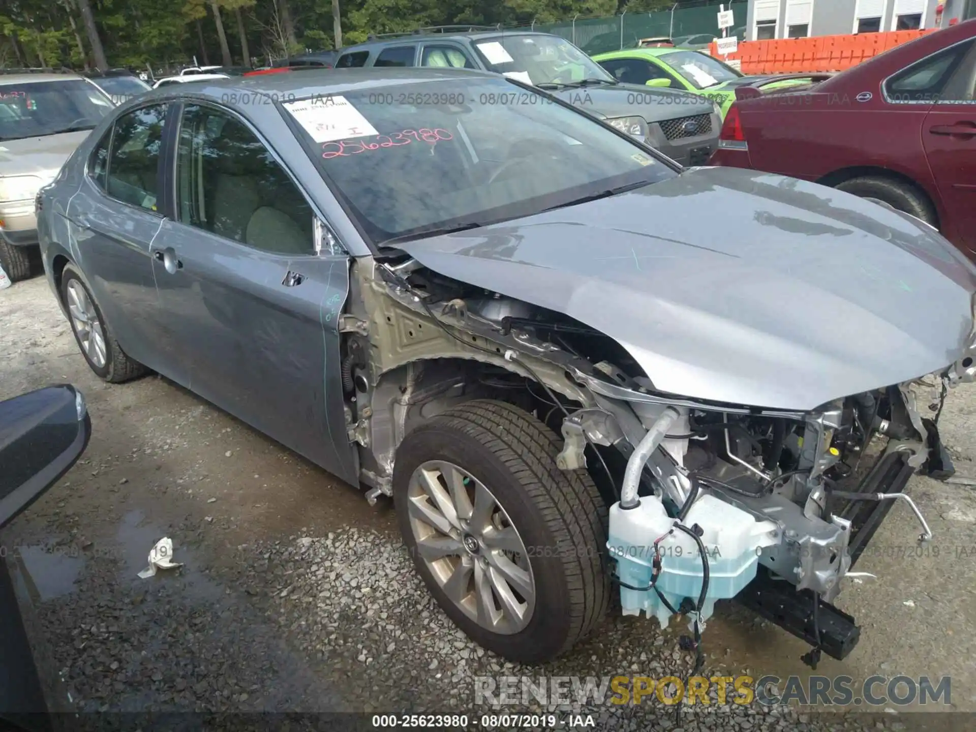 1 Photograph of a damaged car 4T1B11HK2KU683232 TOYOTA CAMRY 2019