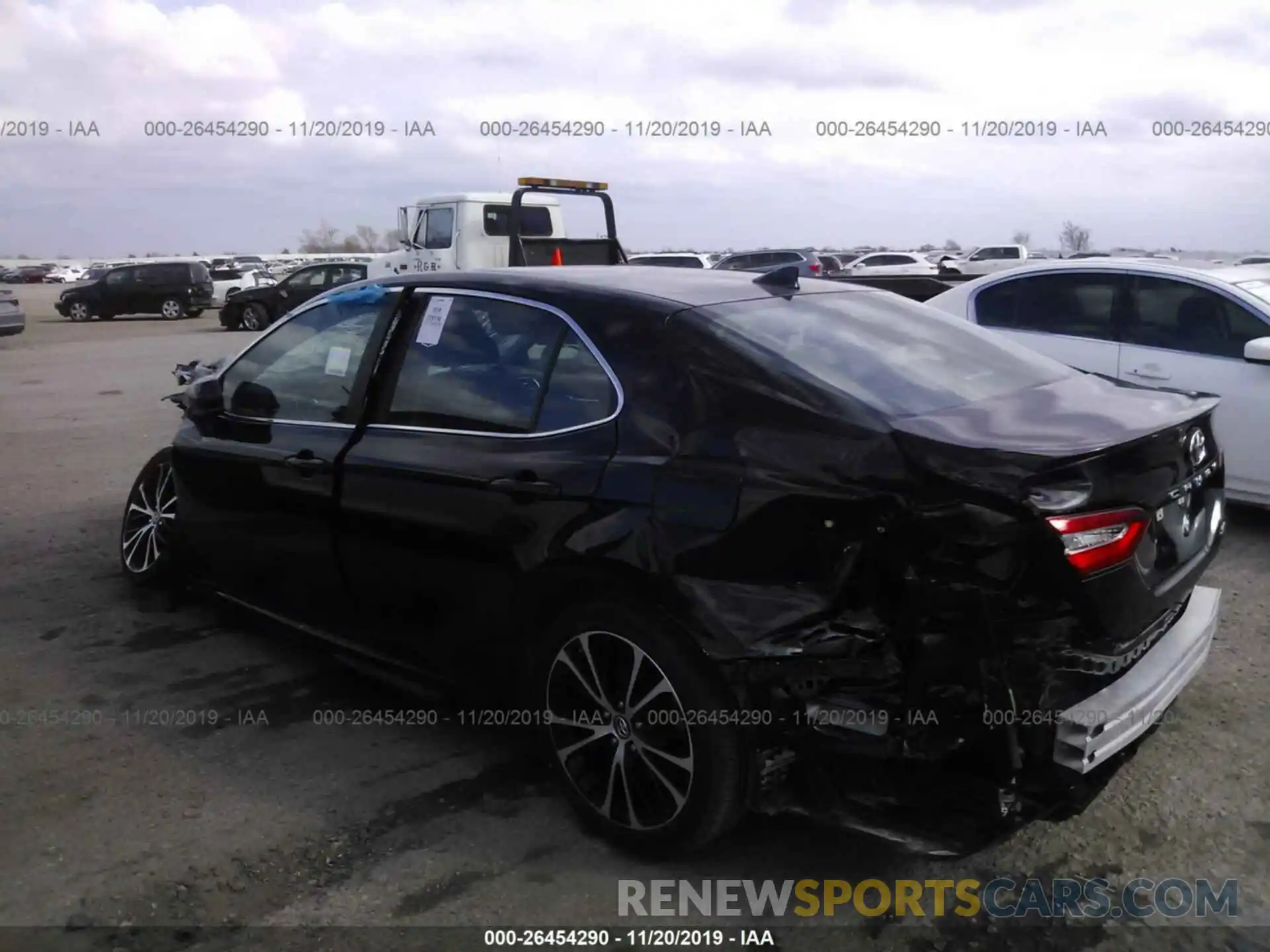 3 Photograph of a damaged car 4T1B11HK2KU683361 TOYOTA CAMRY 2019