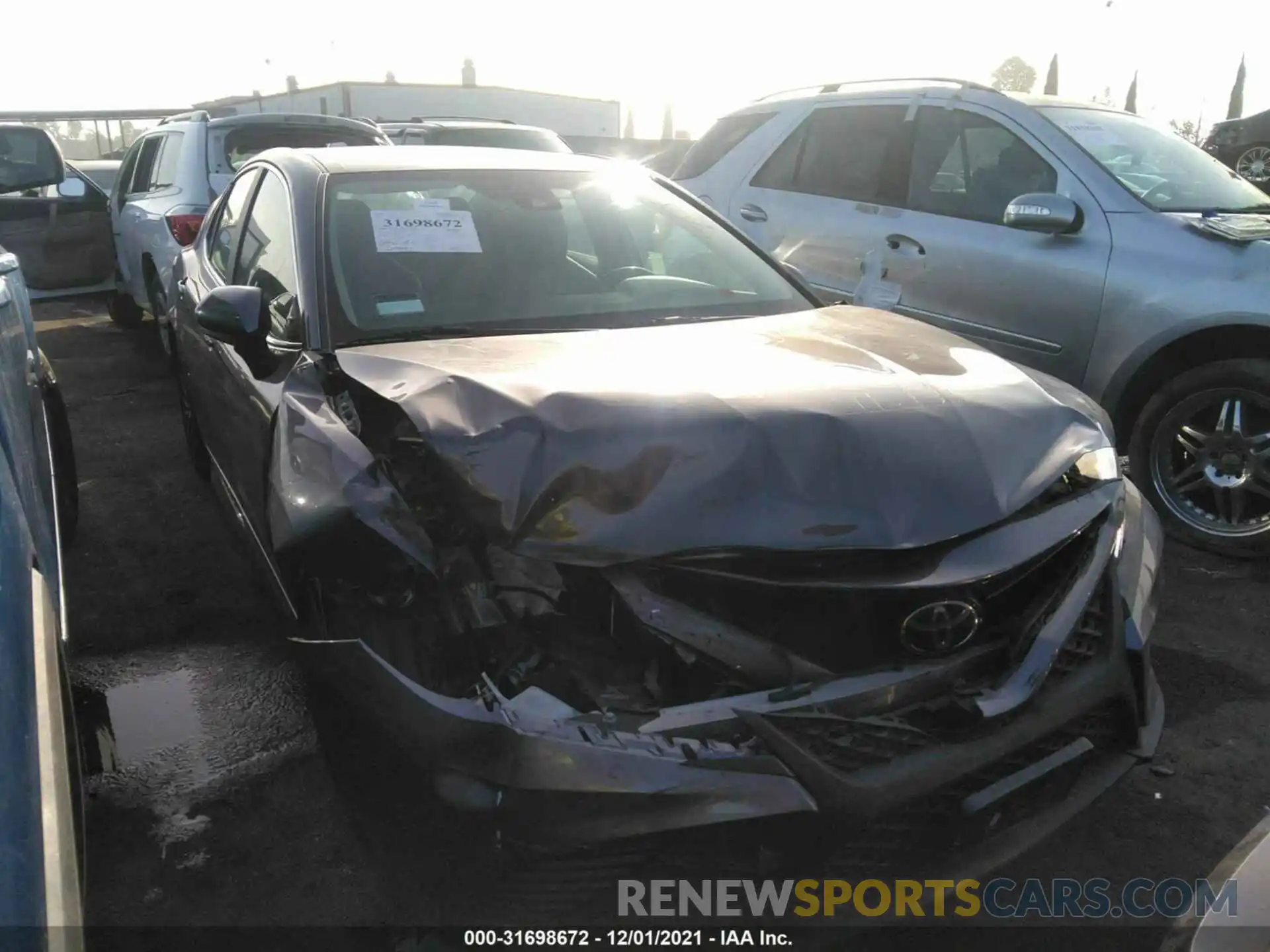 1 Photograph of a damaged car 4T1B11HK2KU683439 TOYOTA CAMRY 2019