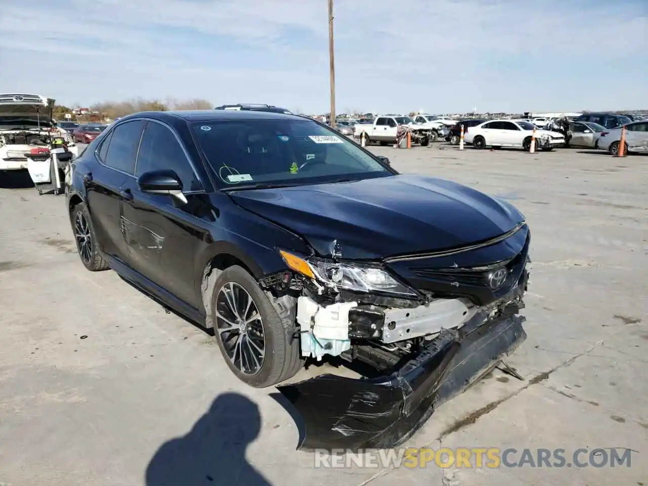 1 Photograph of a damaged car 4T1B11HK2KU683621 TOYOTA CAMRY 2019